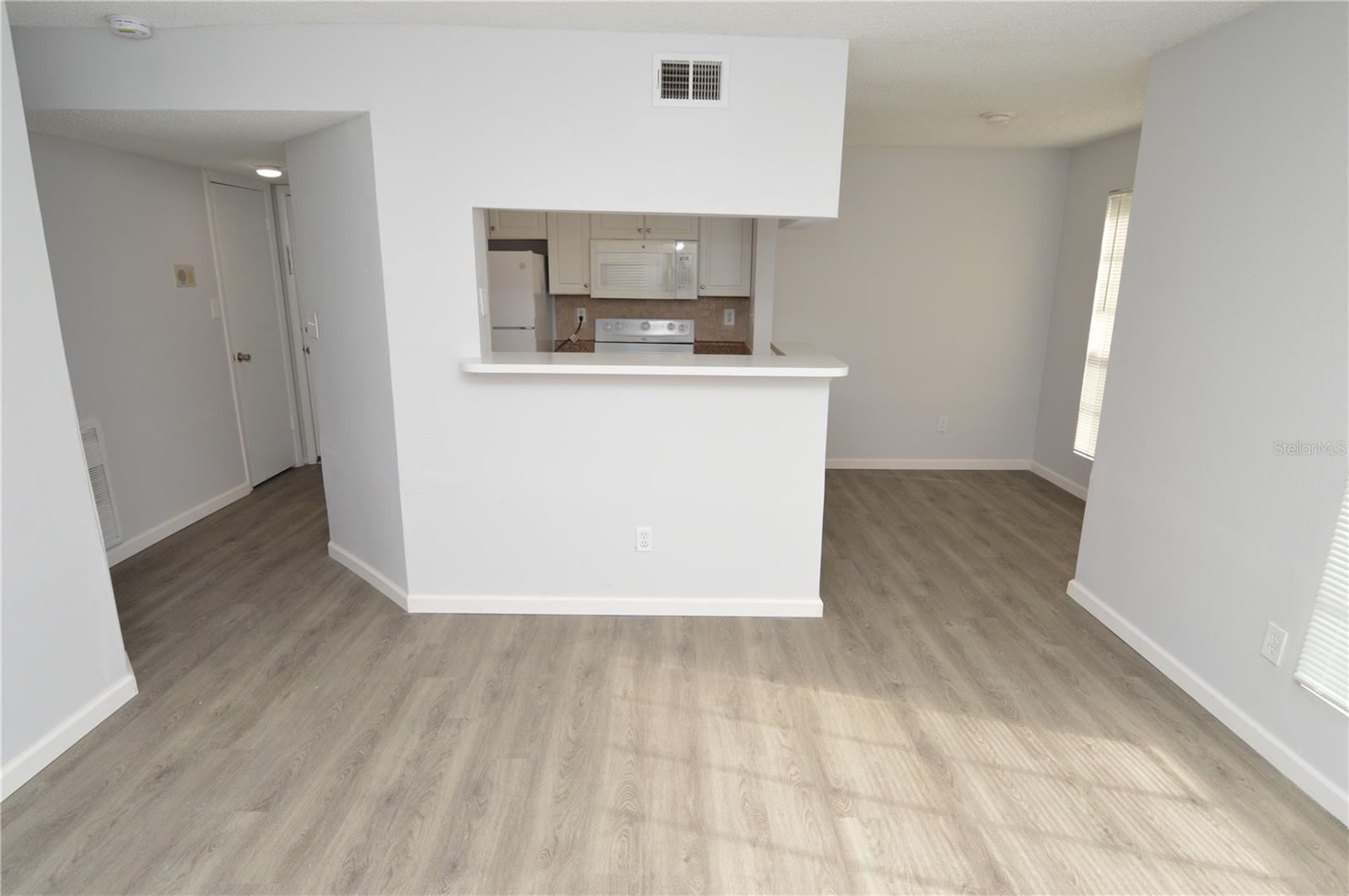 8630 MALLARD RESERVE DR #102, TAMPA, FL, 33614