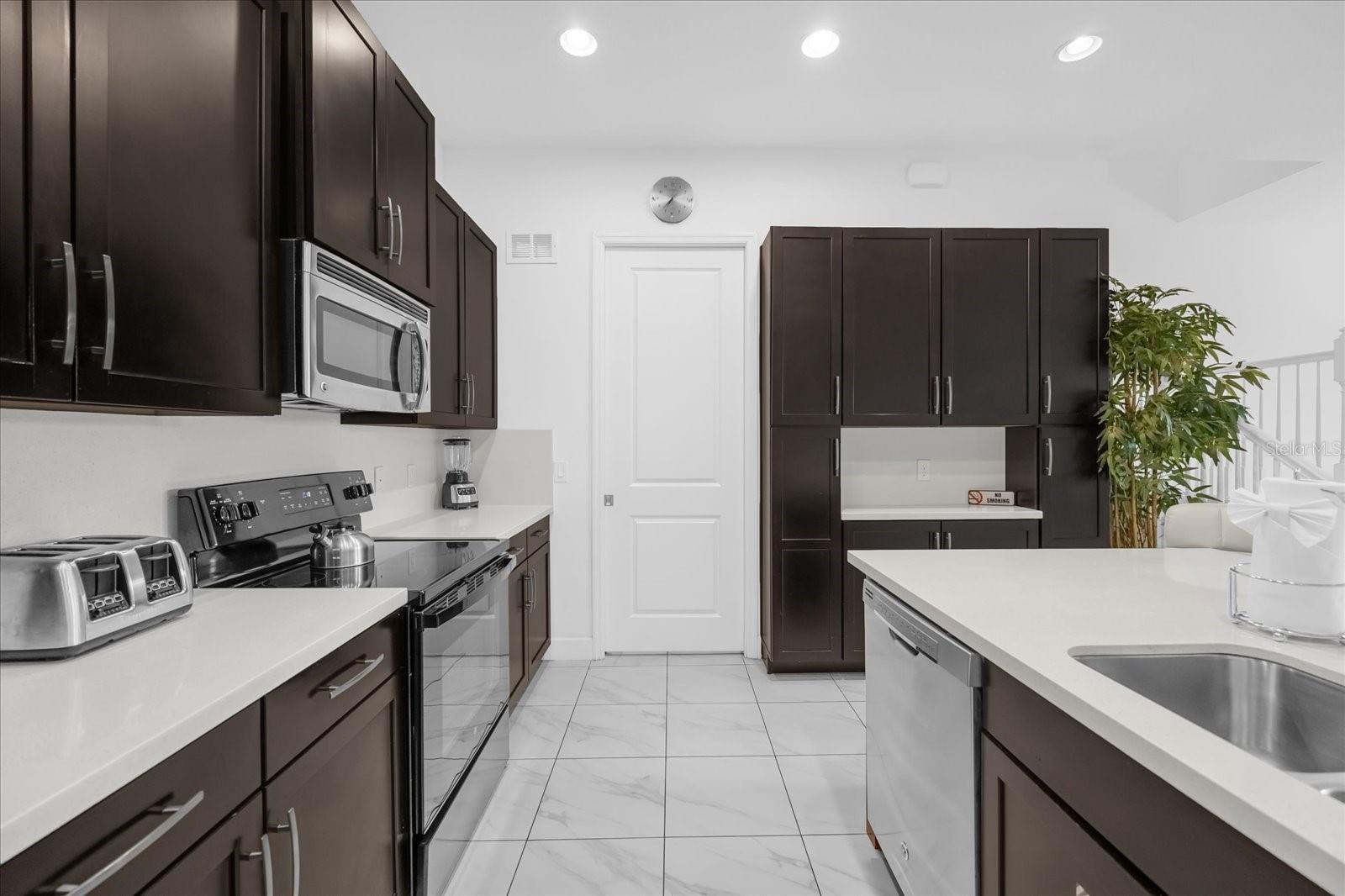450 CAPTIVA DR, DAVENPORT, FL, 33896