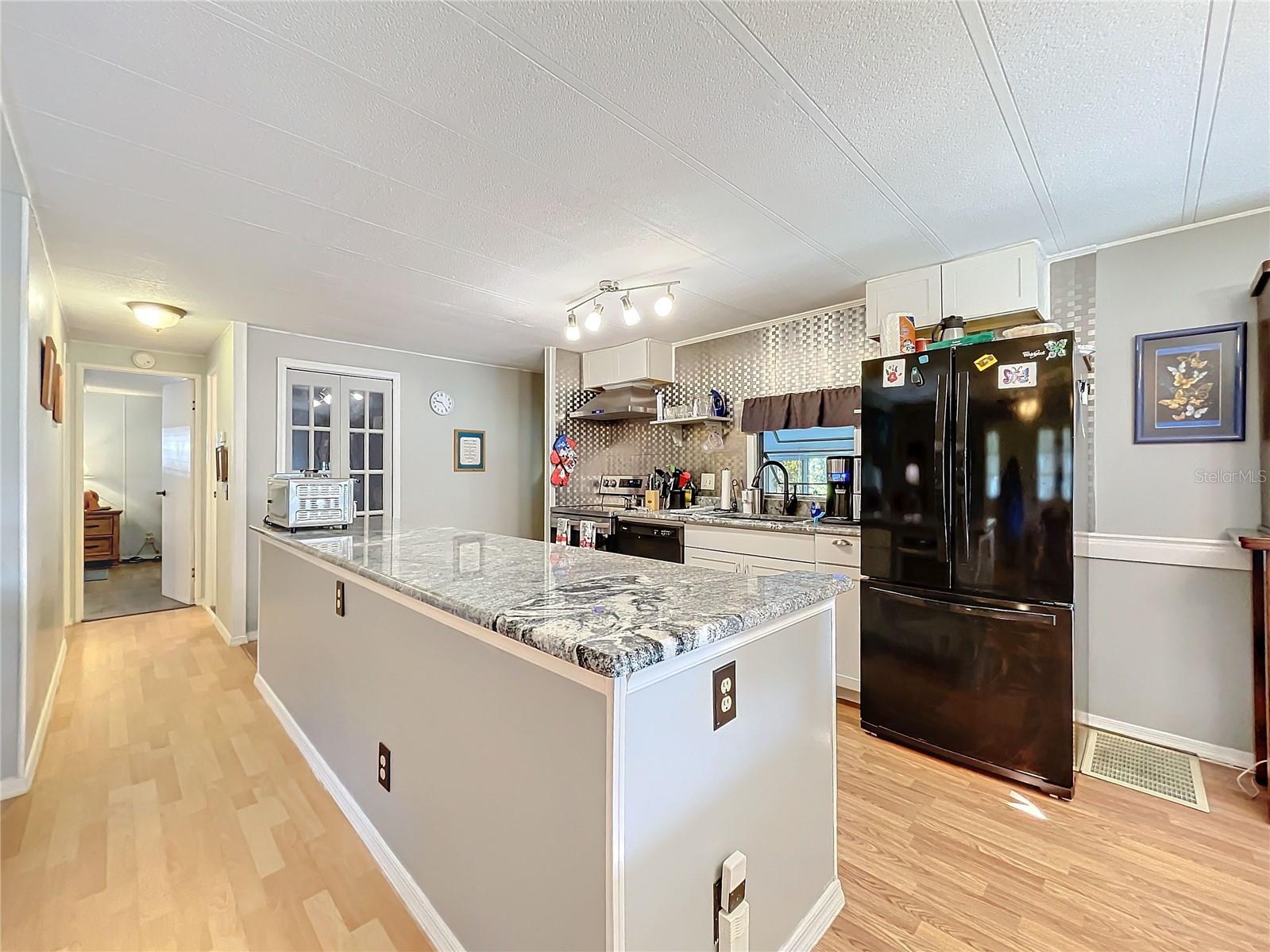 1132 BELMONT CIR, TAVARES, FL, 32778