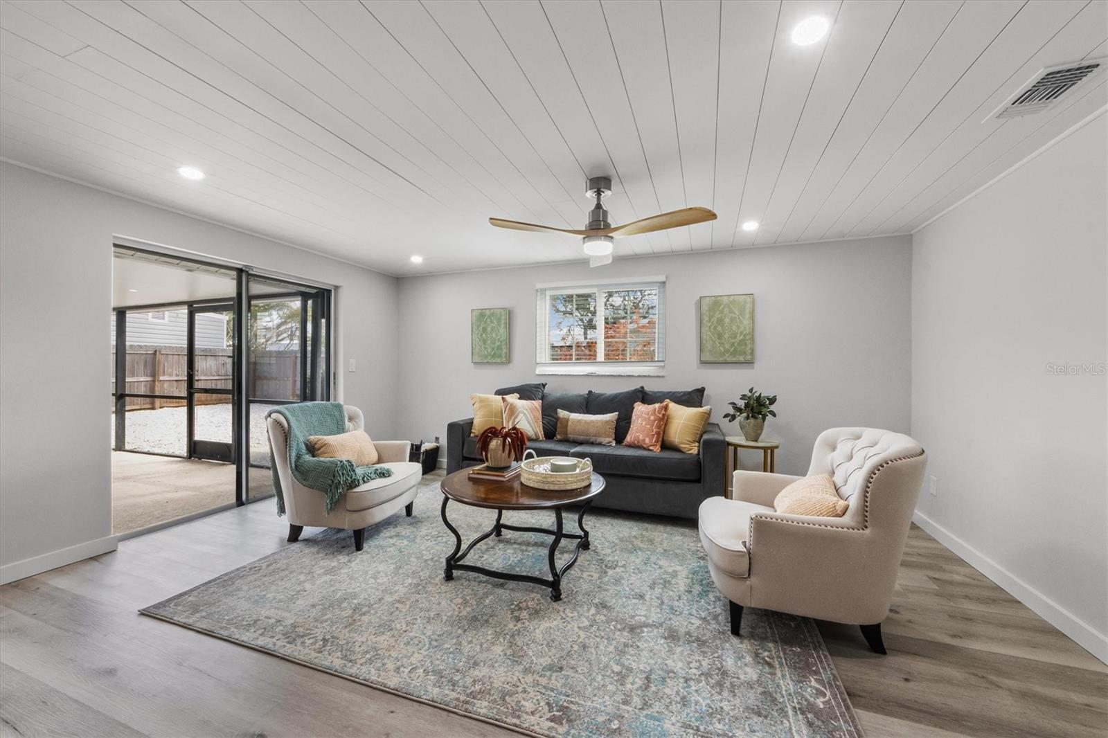 635 JAMAICA CIR E, APOLLO BEACH, FL, 33572