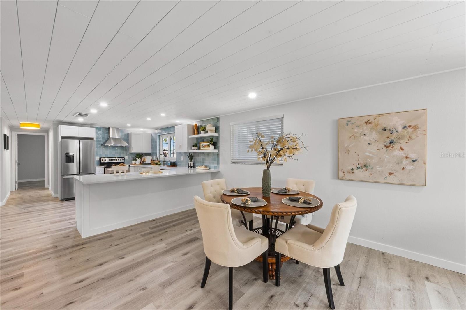 635 JAMAICA CIR E, APOLLO BEACH, FL, 33572