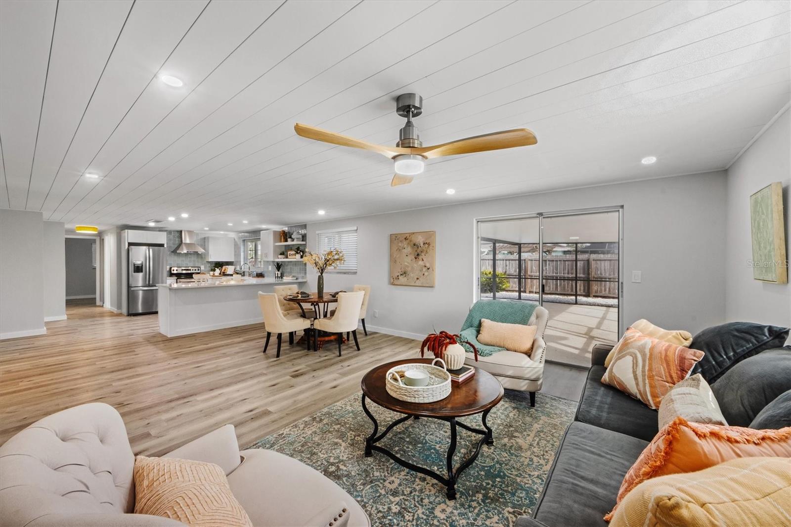 635 JAMAICA CIR E, APOLLO BEACH, FL, 33572