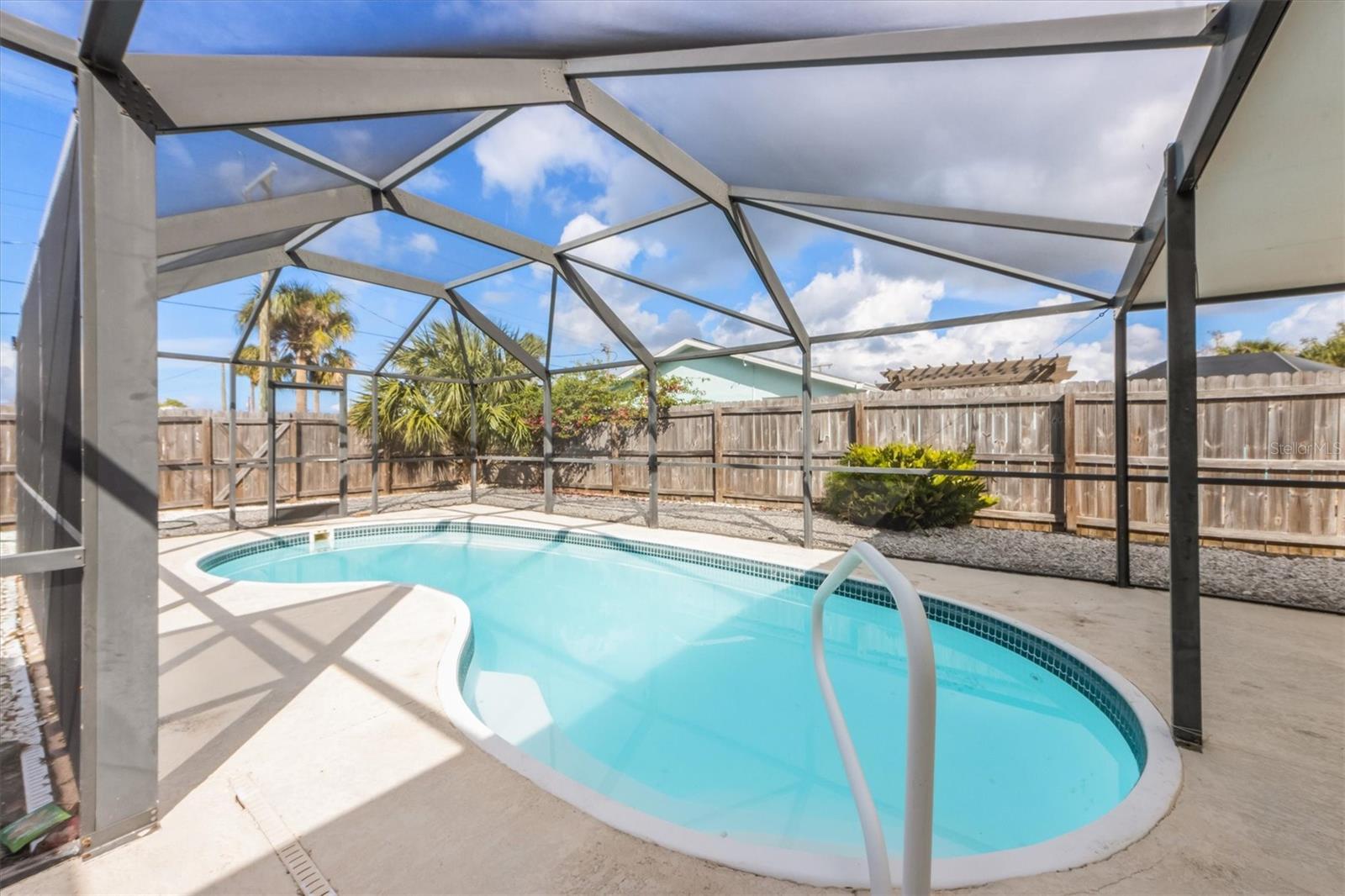 635 JAMAICA CIR E, APOLLO BEACH, FL, 33572