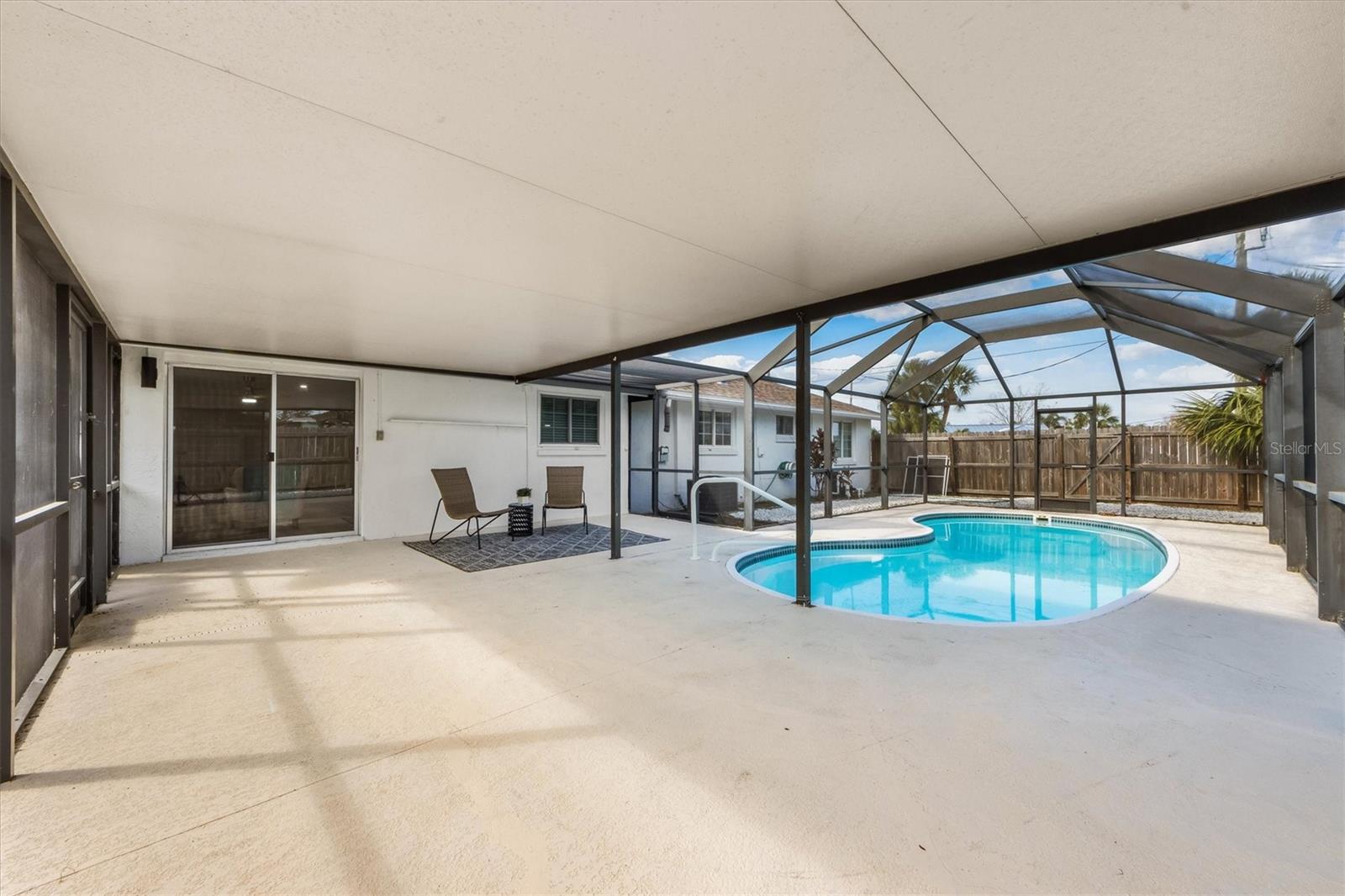 635 JAMAICA CIR E, APOLLO BEACH, FL, 33572