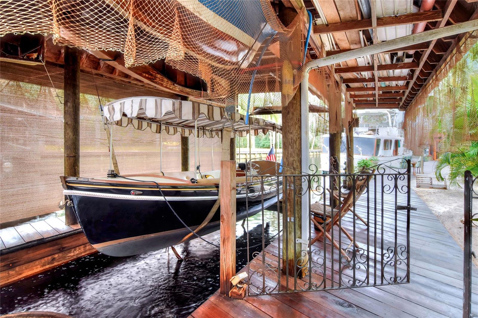 24120 MINK RD, ASTOR, FL, 32102