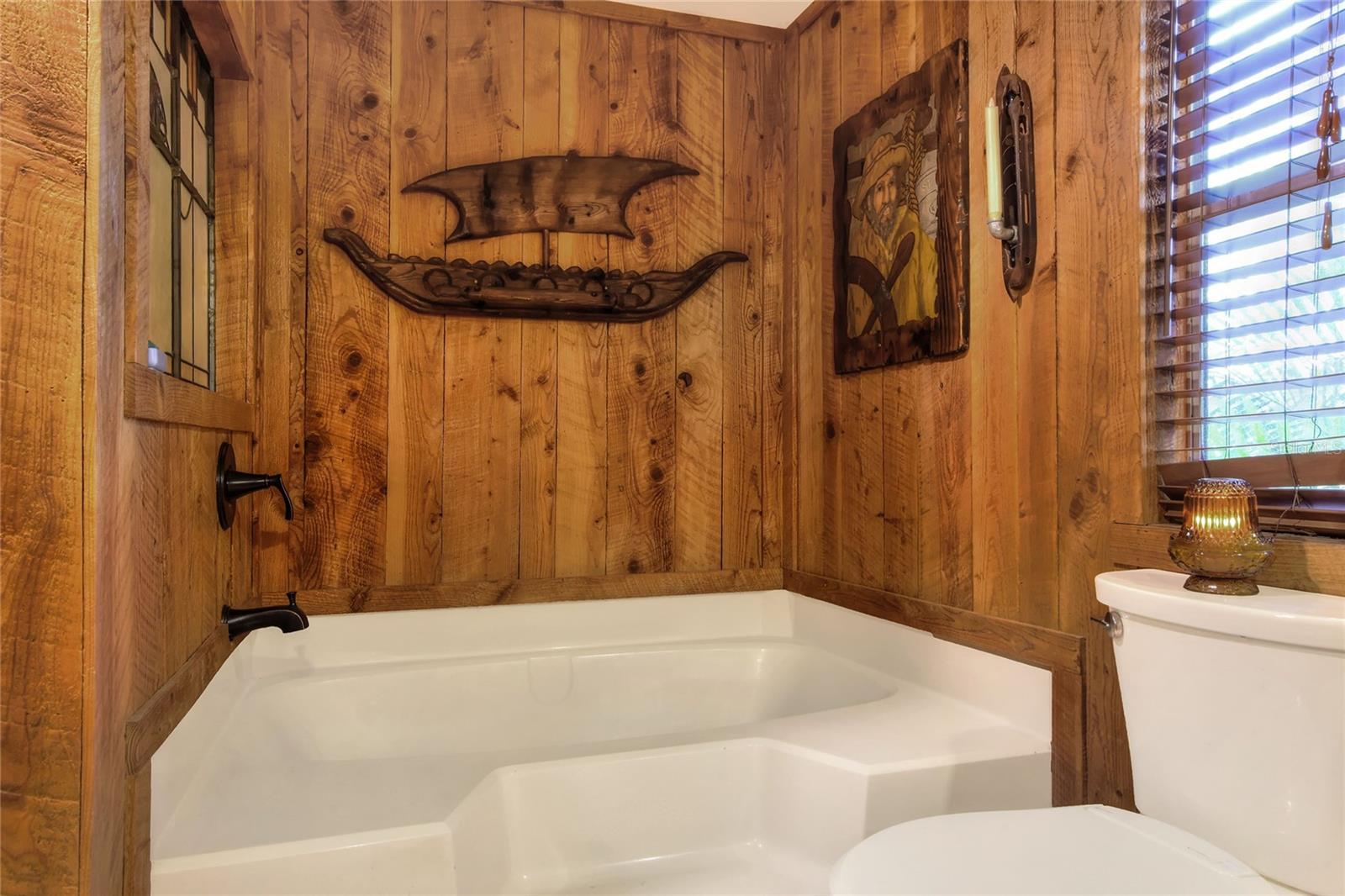 24120 MINK RD, ASTOR, FL, 32102