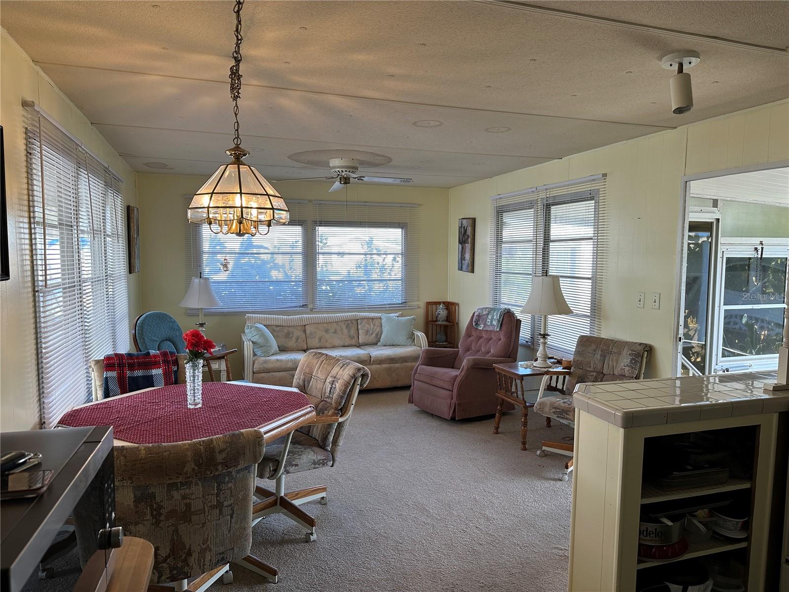 N6136046 Property Photo