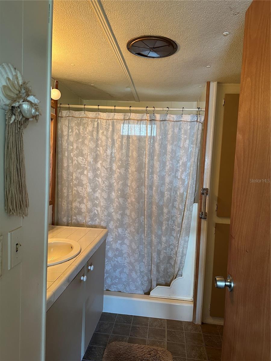 N6136046 Property Photo