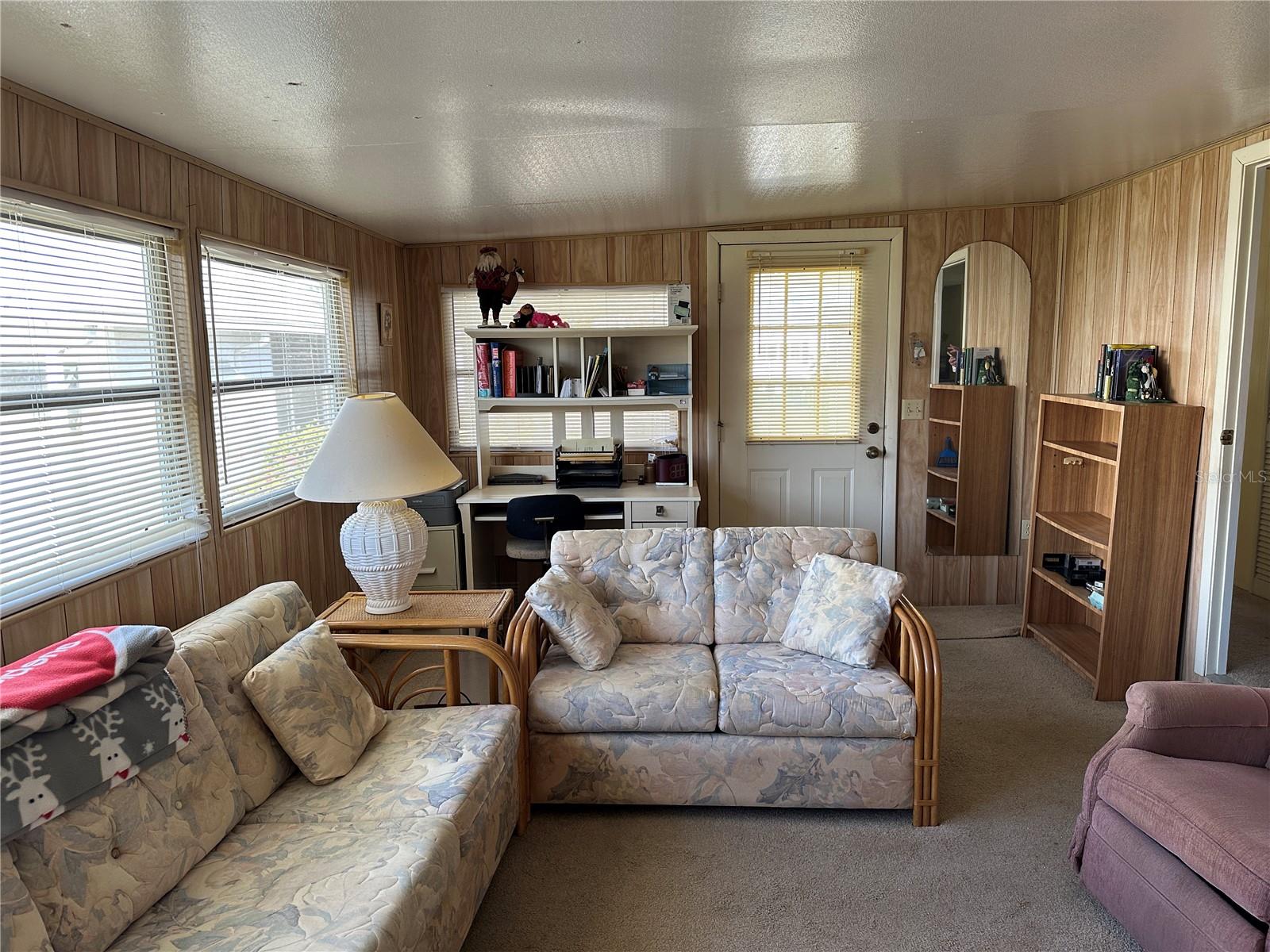 N6136046 Property Photo