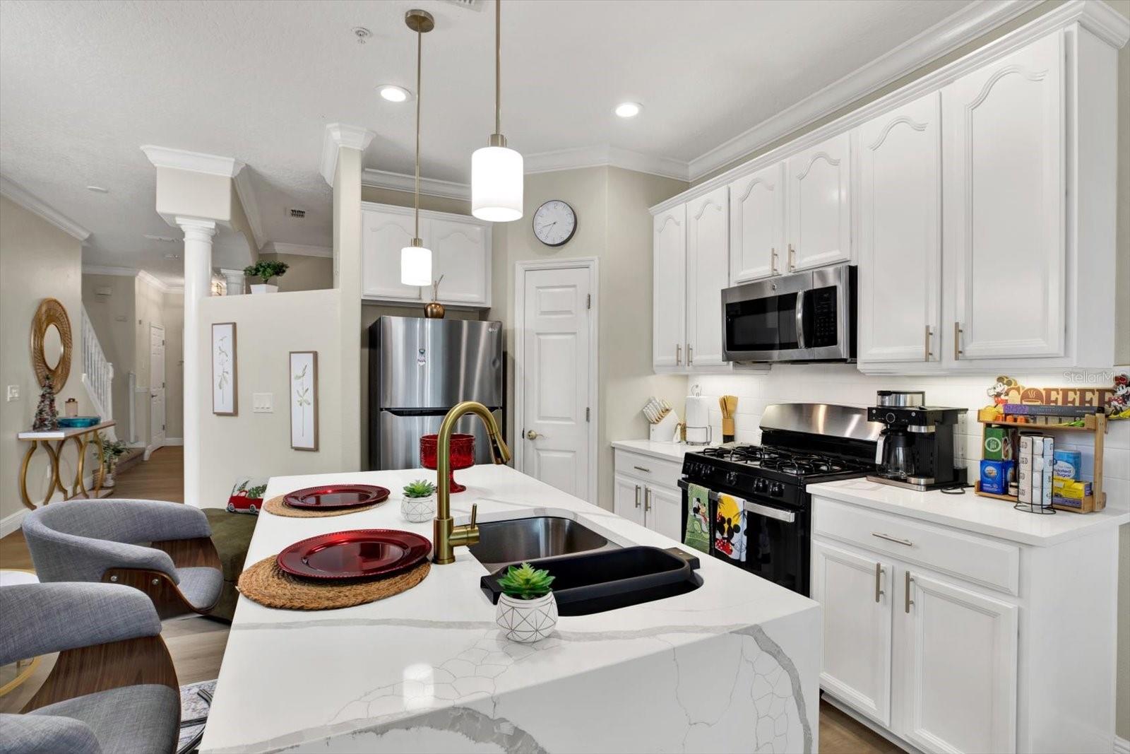 892 ASSEMBLY CT, REUNION, FL, 34747