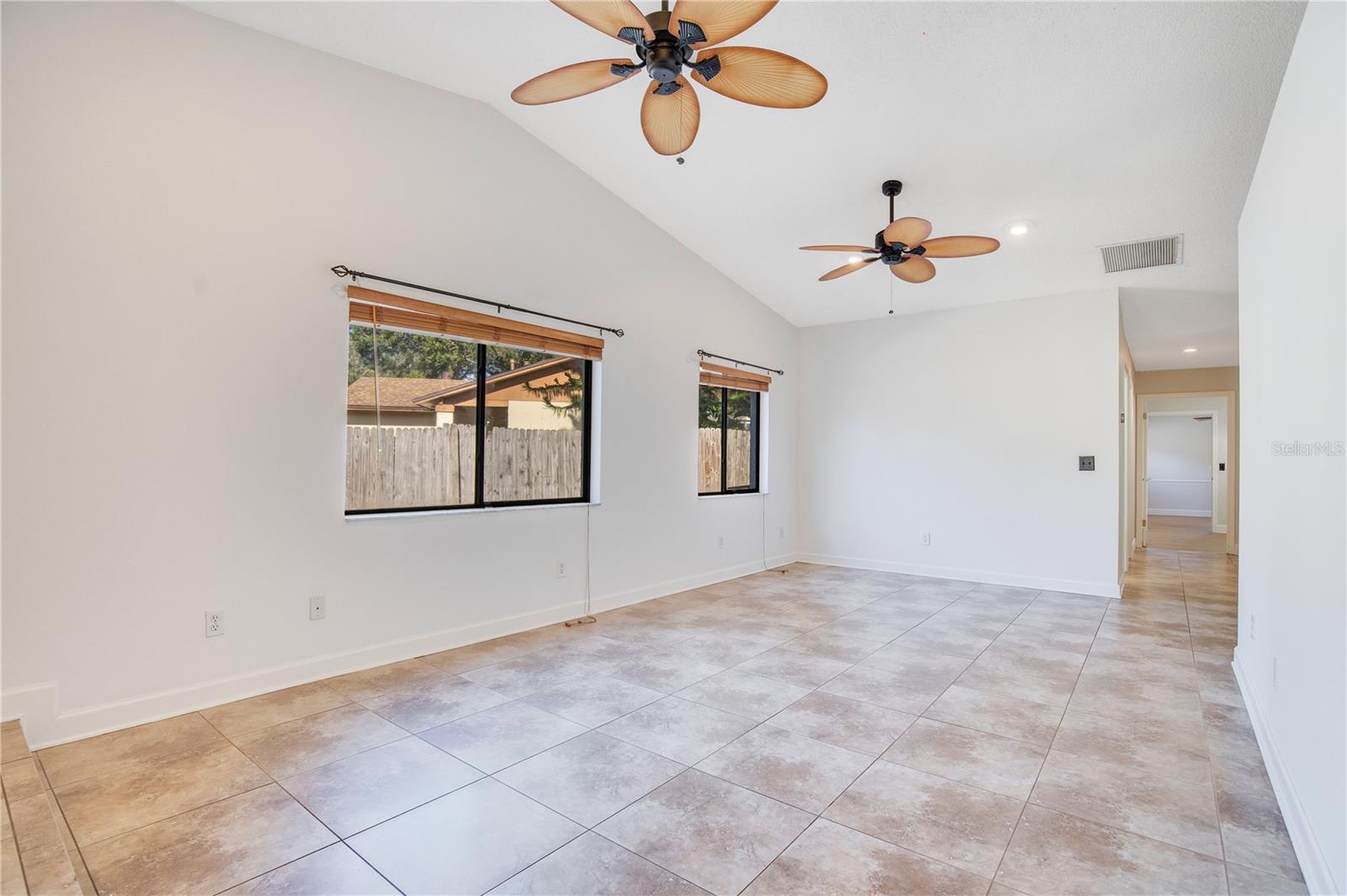 611 HUNTLY LN, WINTER SPRINGS, FL, 32708