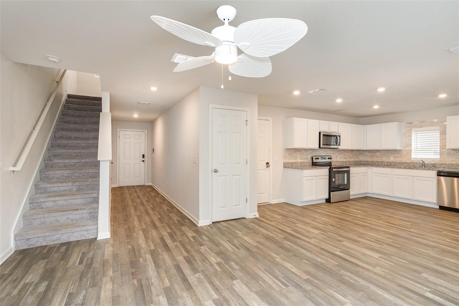 1791 NEBRASKA LOOP, SUMTERVILLE, FL, 33585