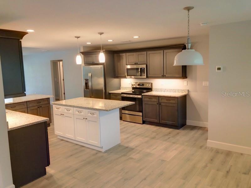 399 CARMALITA ST #112, PUNTA GORDA, FL, 33950