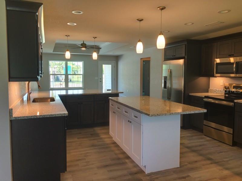 399 CARMALITA ST #112, PUNTA GORDA, FL, 33950