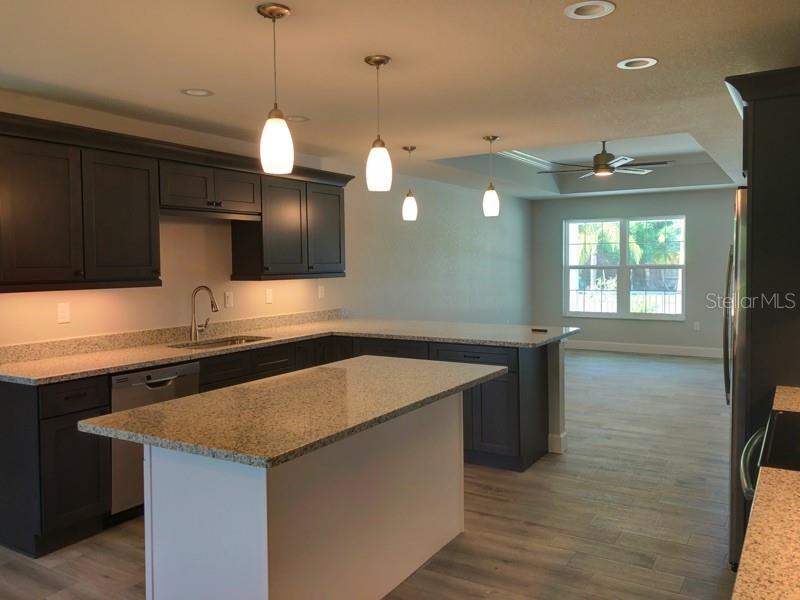 399 CARMALITA ST #112, PUNTA GORDA, FL, 33950