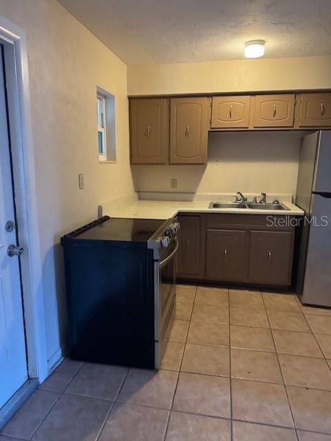 110 E KENDALL BLVD, AVON PARK, FL, 33825