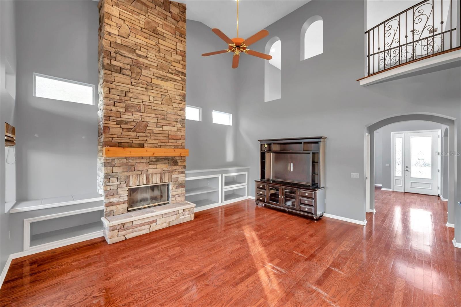 18817 AVENUE BIARRITZ, LUTZ, FL, 33558