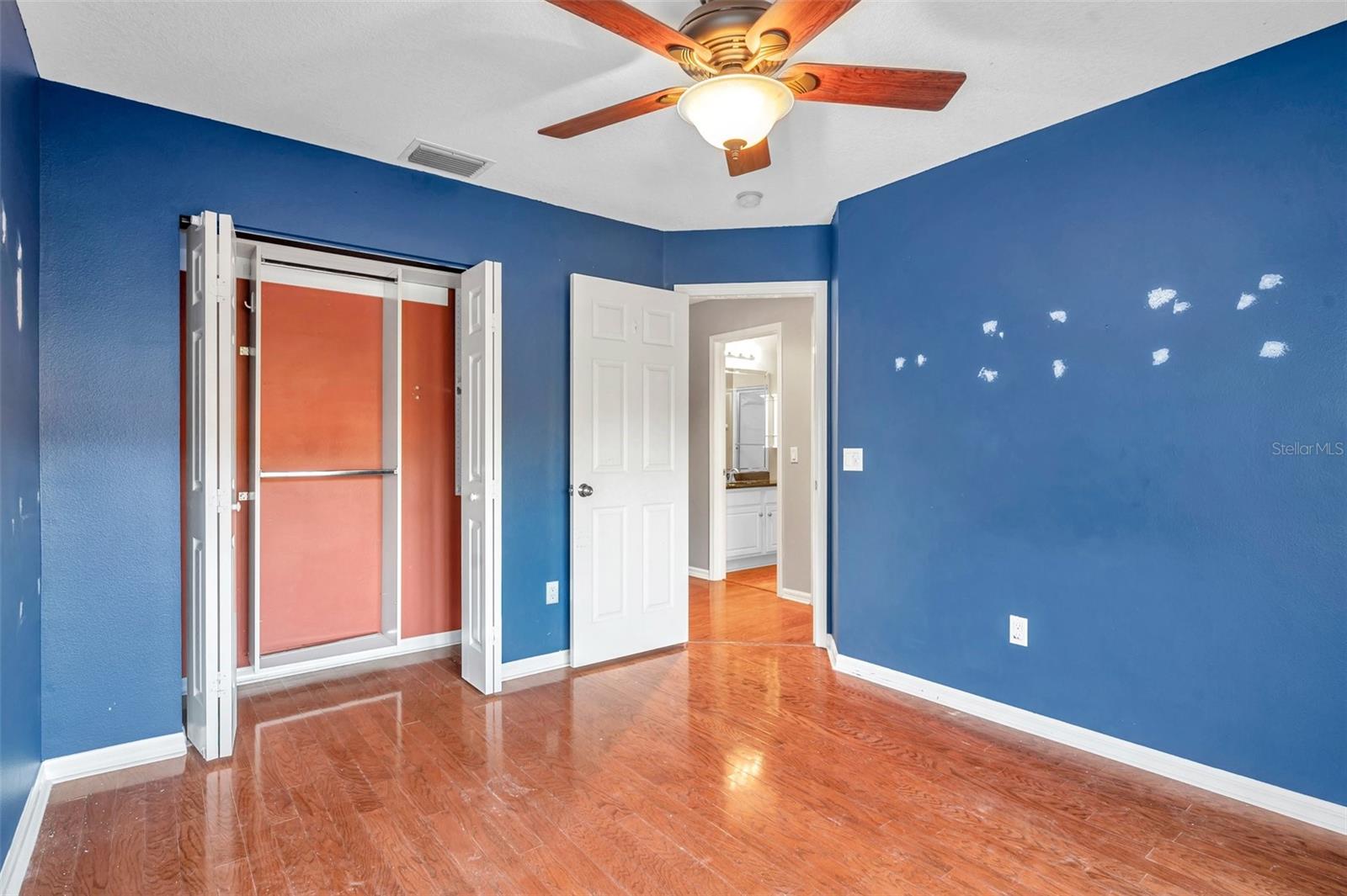 18817 AVENUE BIARRITZ, LUTZ, FL, 33558
