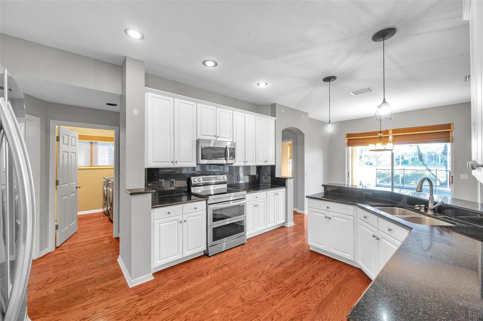 18817 AVENUE BIARRITZ, LUTZ, FL, 33558