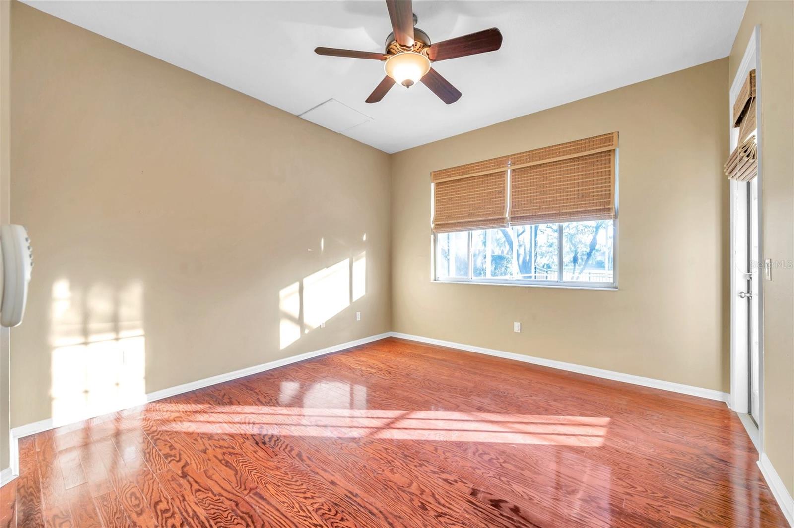18817 AVENUE BIARRITZ, LUTZ, FL, 33558