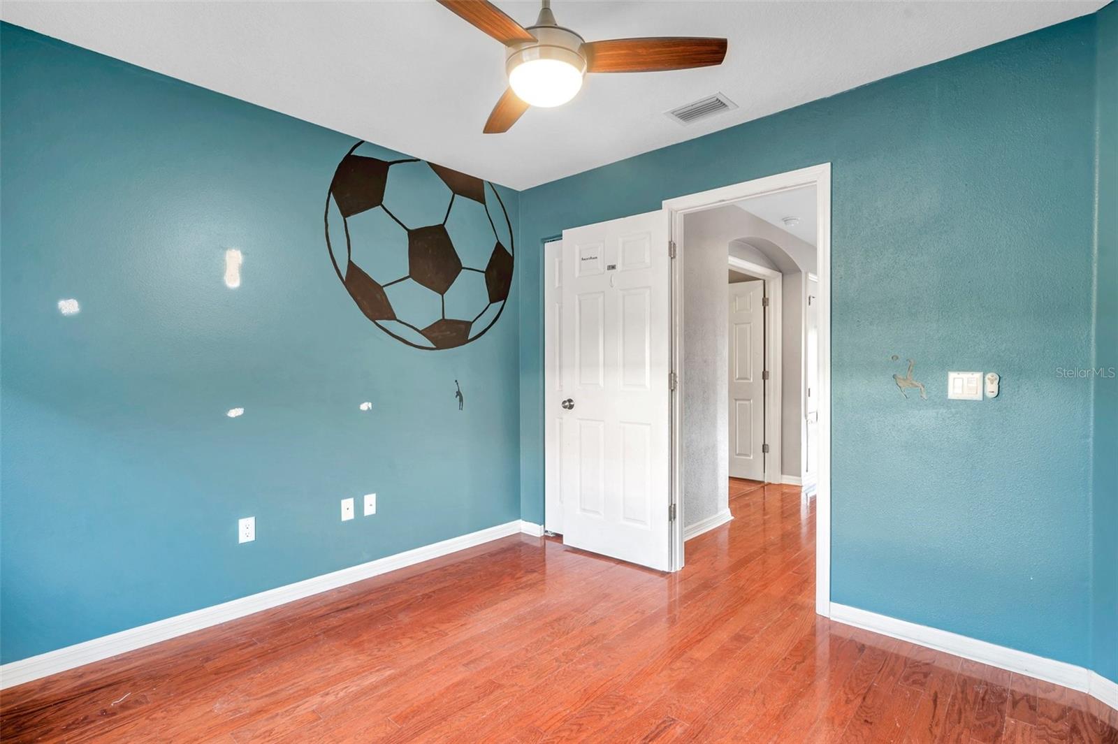 18817 AVENUE BIARRITZ, LUTZ, FL, 33558