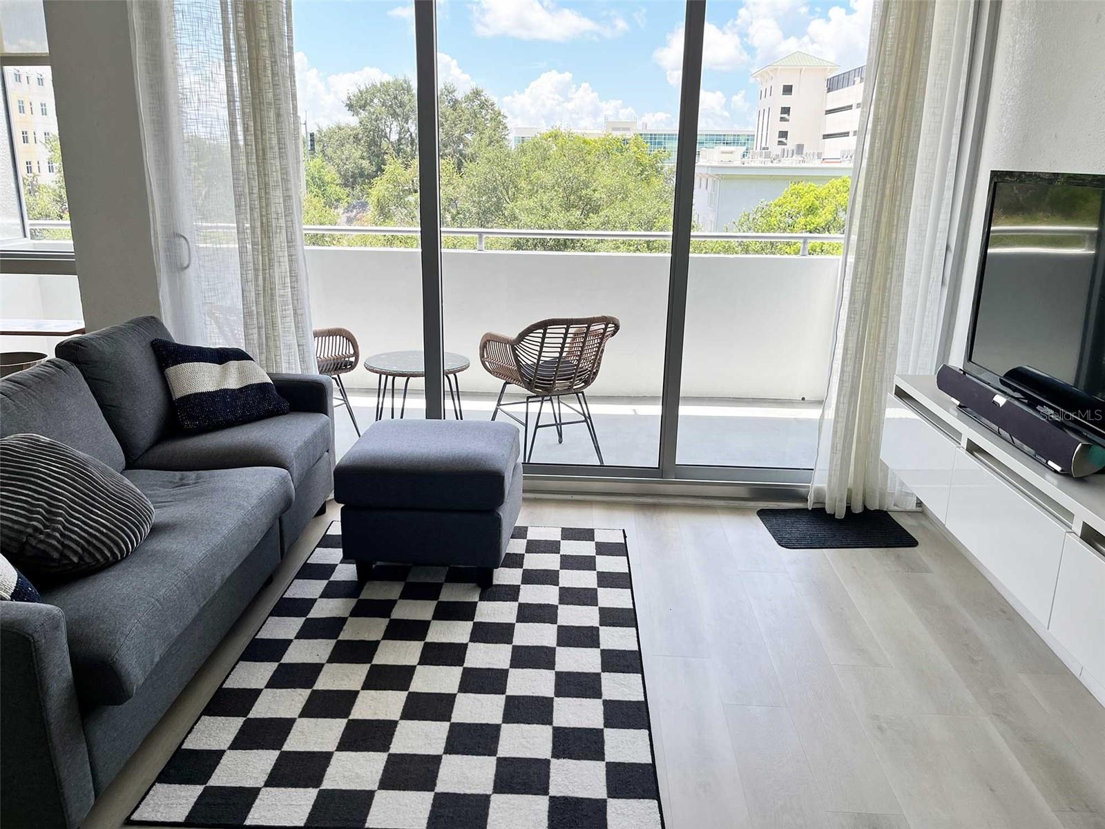 470 3RD ST S #405, ST PETERSBURG, FL, 33701