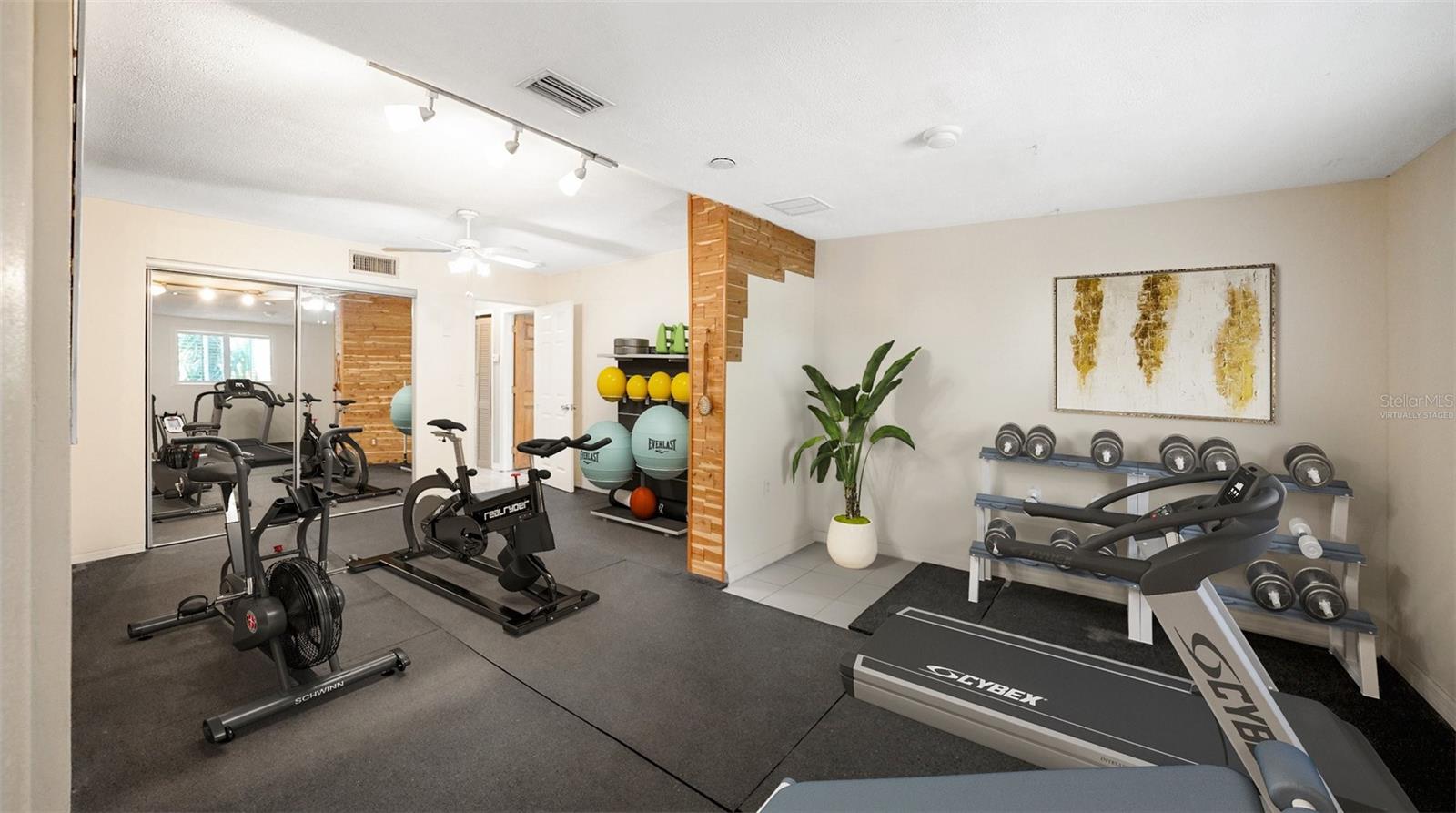 619 GARLAND ST N, ST PETERSBURG, FL, 33703