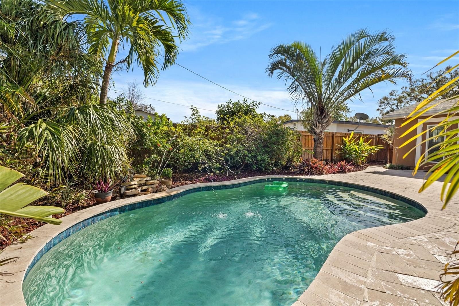 619 GARLAND ST N, ST PETERSBURG, FL, 33703