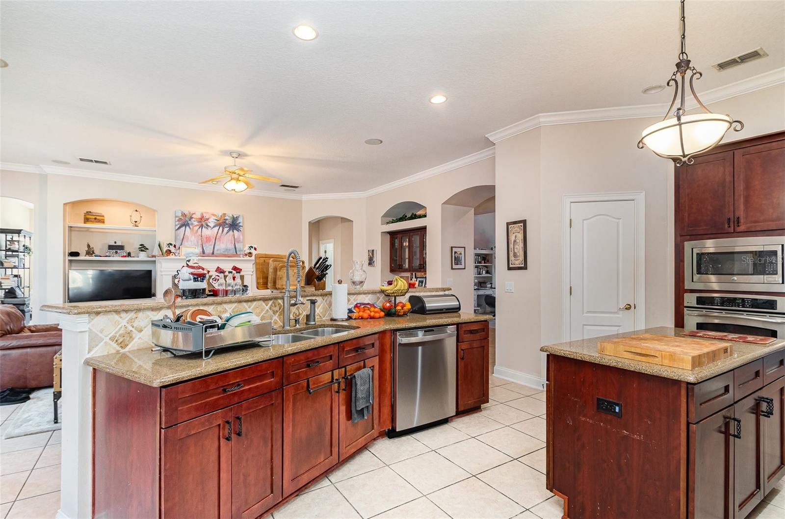25628 HAWKS RUN LN, SORRENTO, FL, 32776