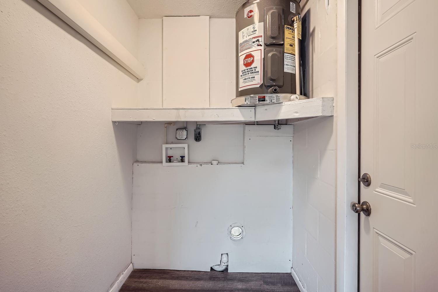 11615 MEADOW DR, PORT RICHEY, FL, 34668