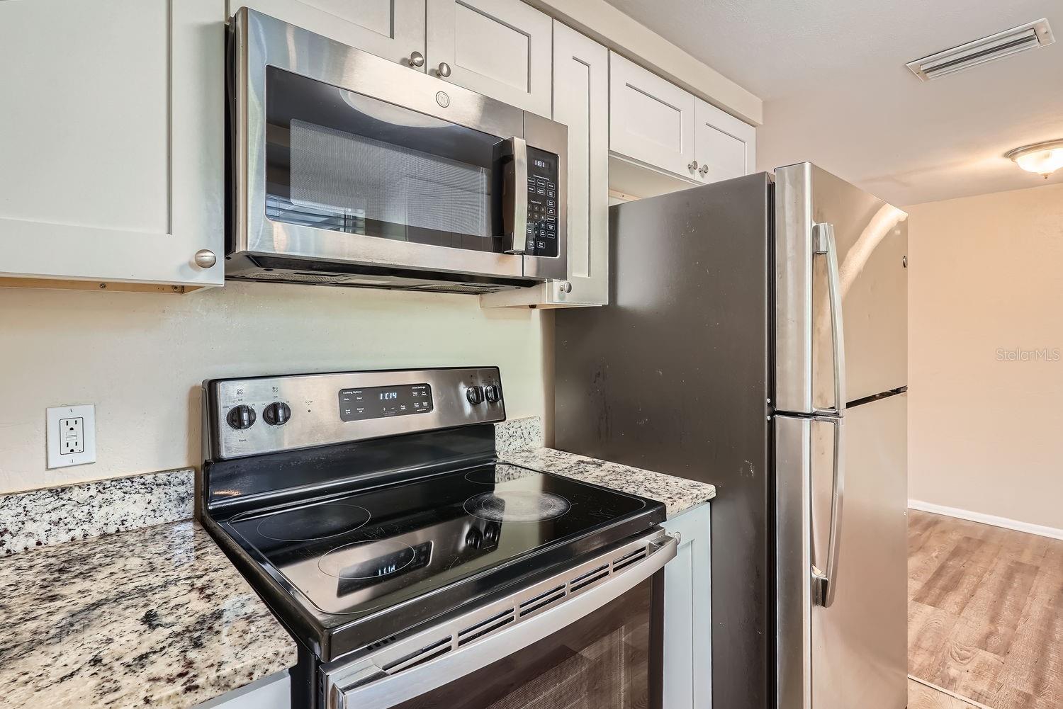 11615 MEADOW DR, PORT RICHEY, FL, 34668