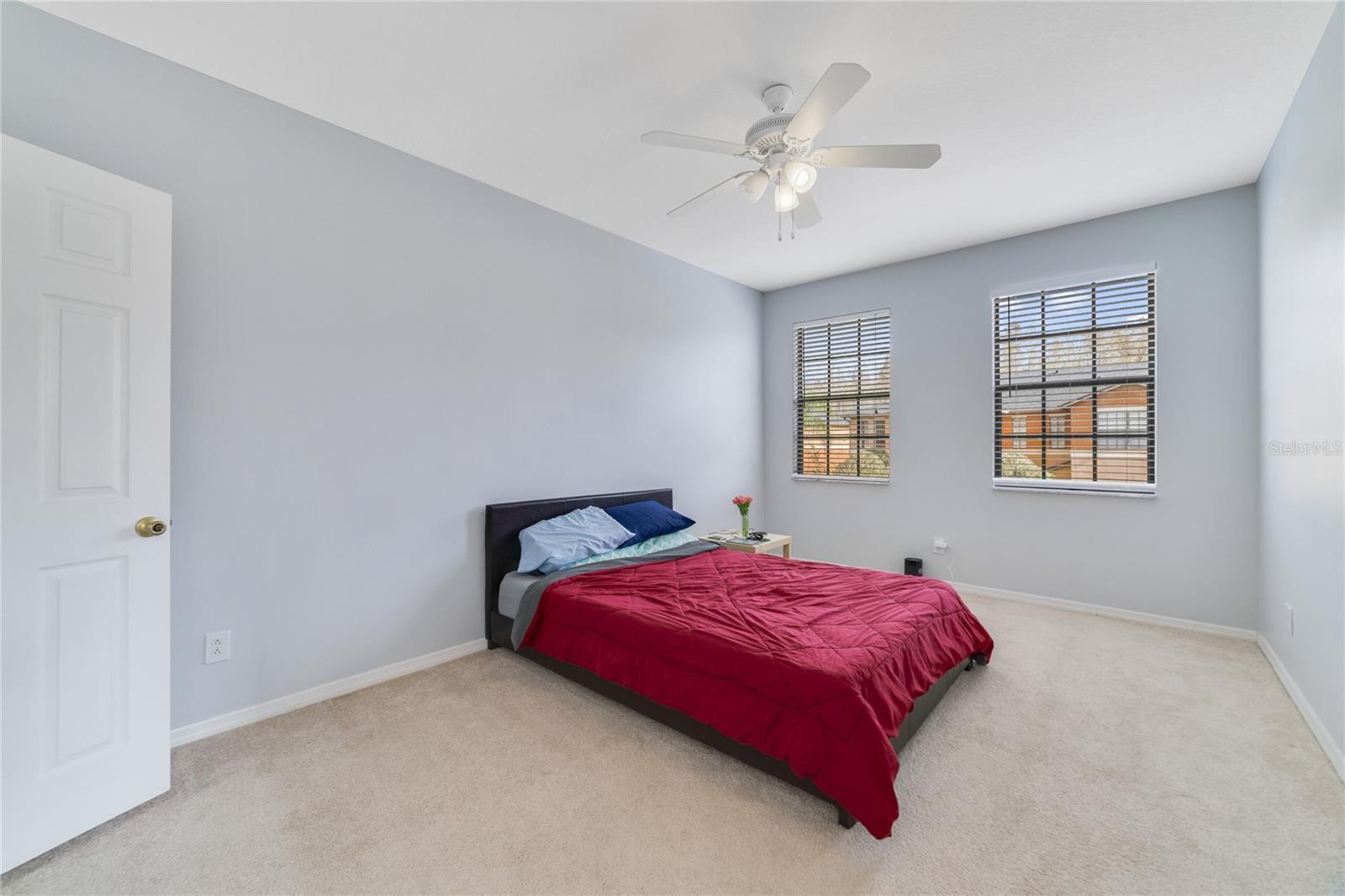 1037 BLACKWATER DR, WESLEY CHAPEL, FL, 33543