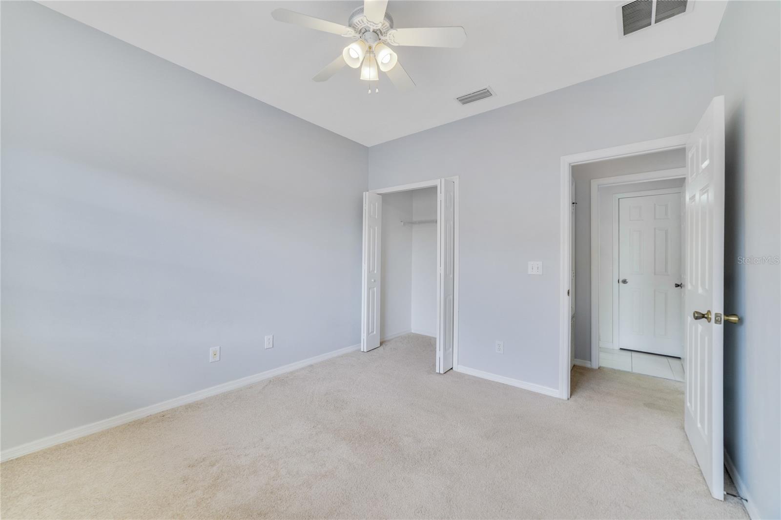1037 BLACKWATER DR, WESLEY CHAPEL, FL, 33543