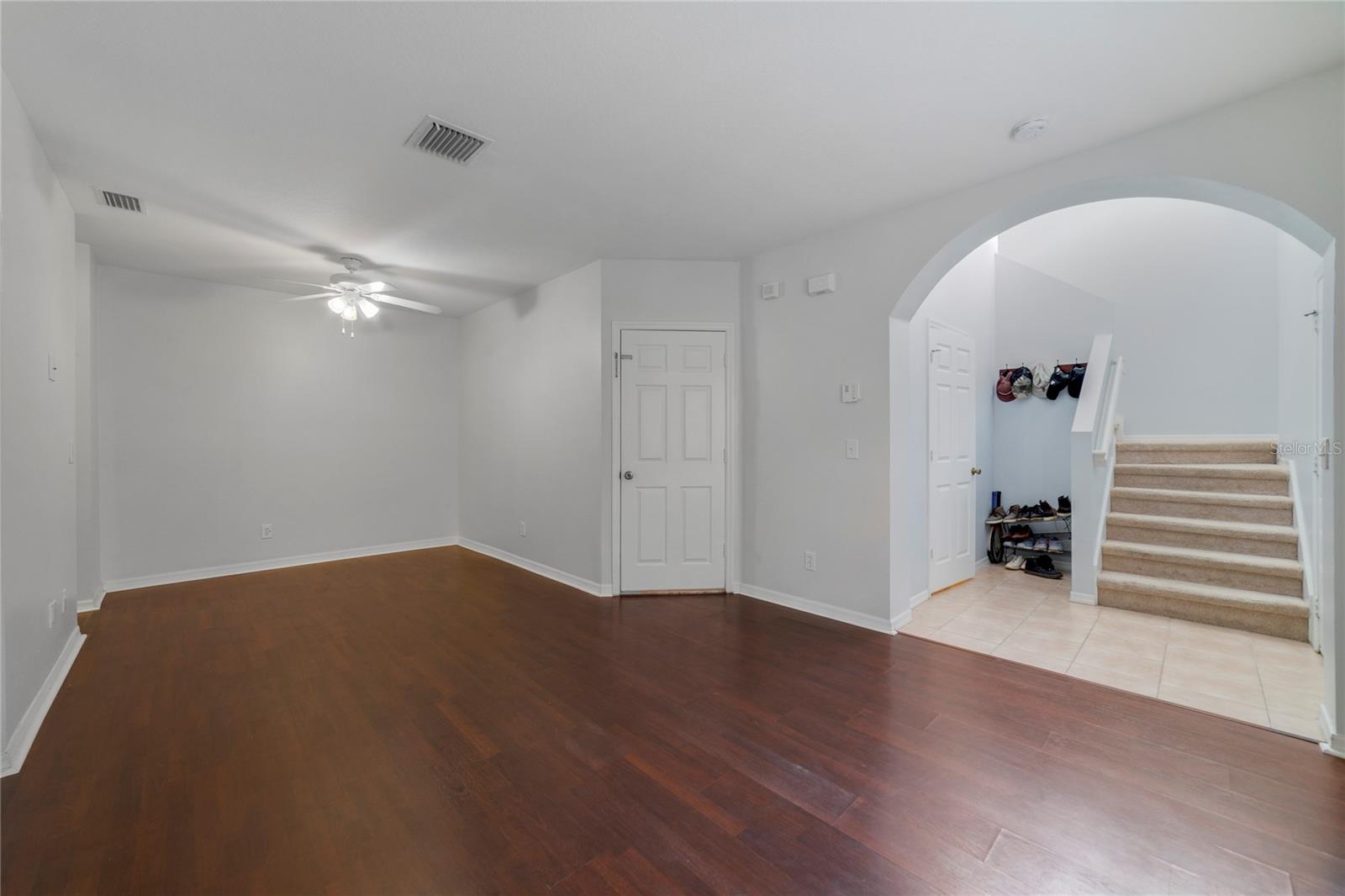 1037 BLACKWATER DR, WESLEY CHAPEL, FL, 33543
