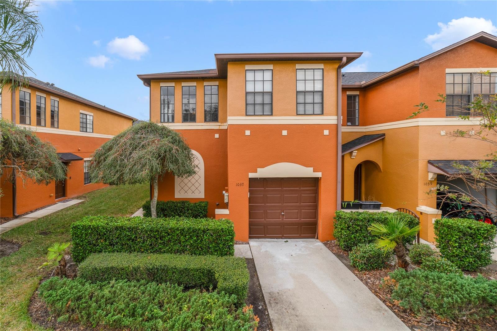 1037 BLACKWATER DR, WESLEY CHAPEL, FL, 33543