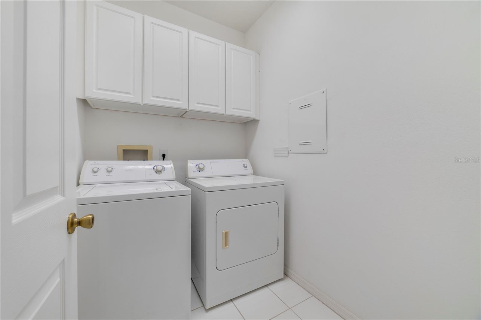 1037 BLACKWATER DR, WESLEY CHAPEL, FL, 33543
