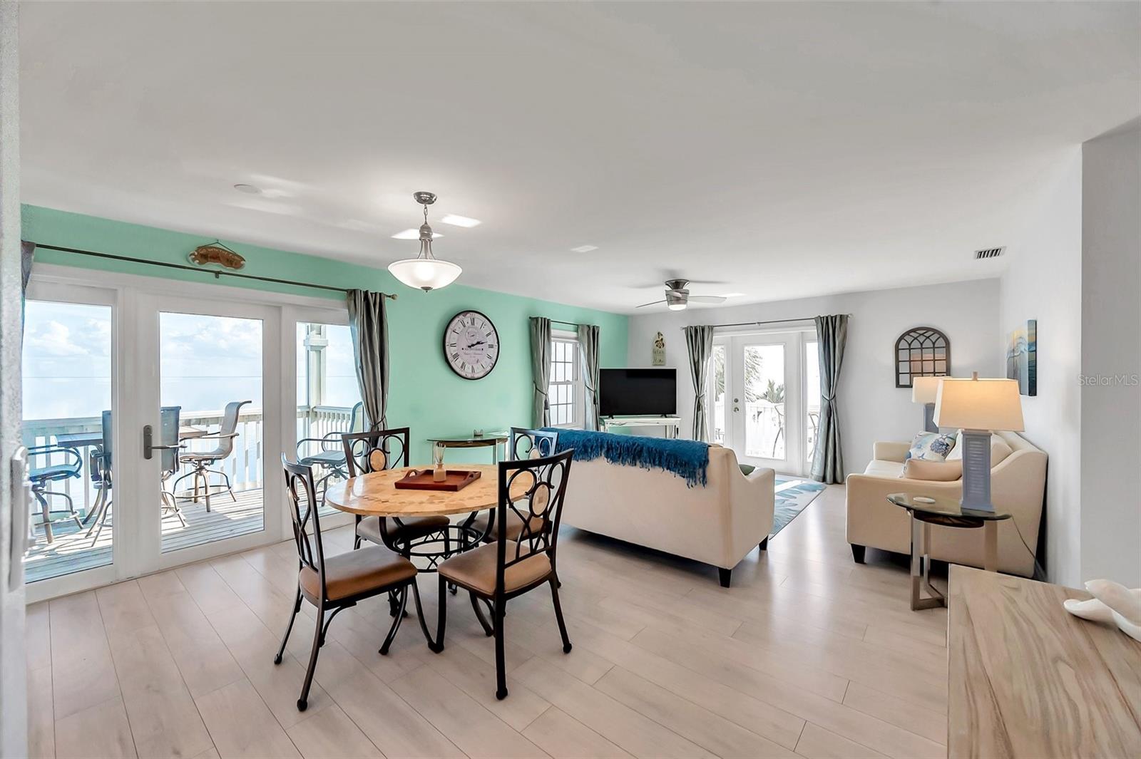 5240 COQUINA KEY DR SE #D, ST PETERSBURG, FL, 33705