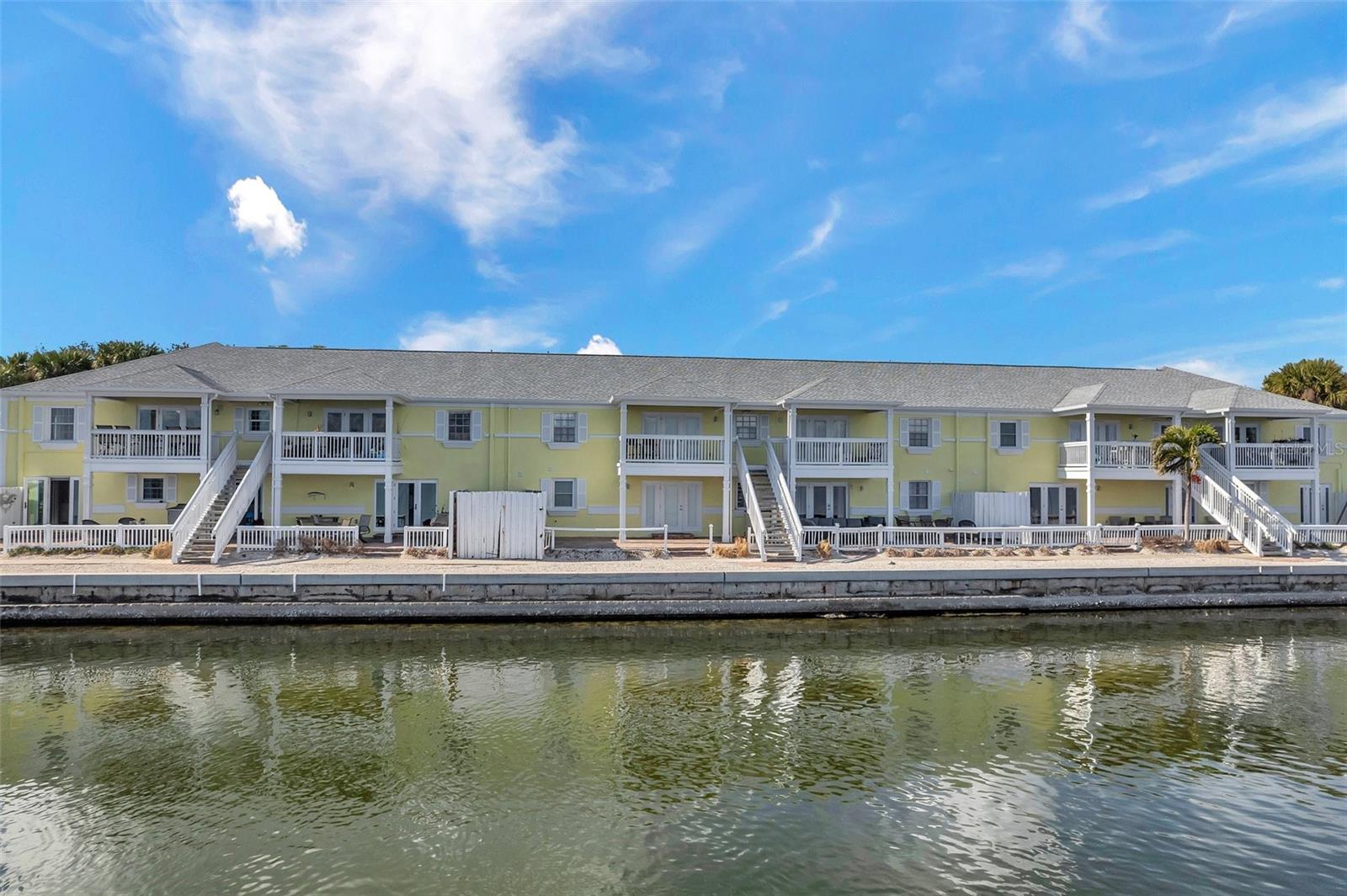 5240 COQUINA KEY DR SE #D, ST PETERSBURG, FL, 33705