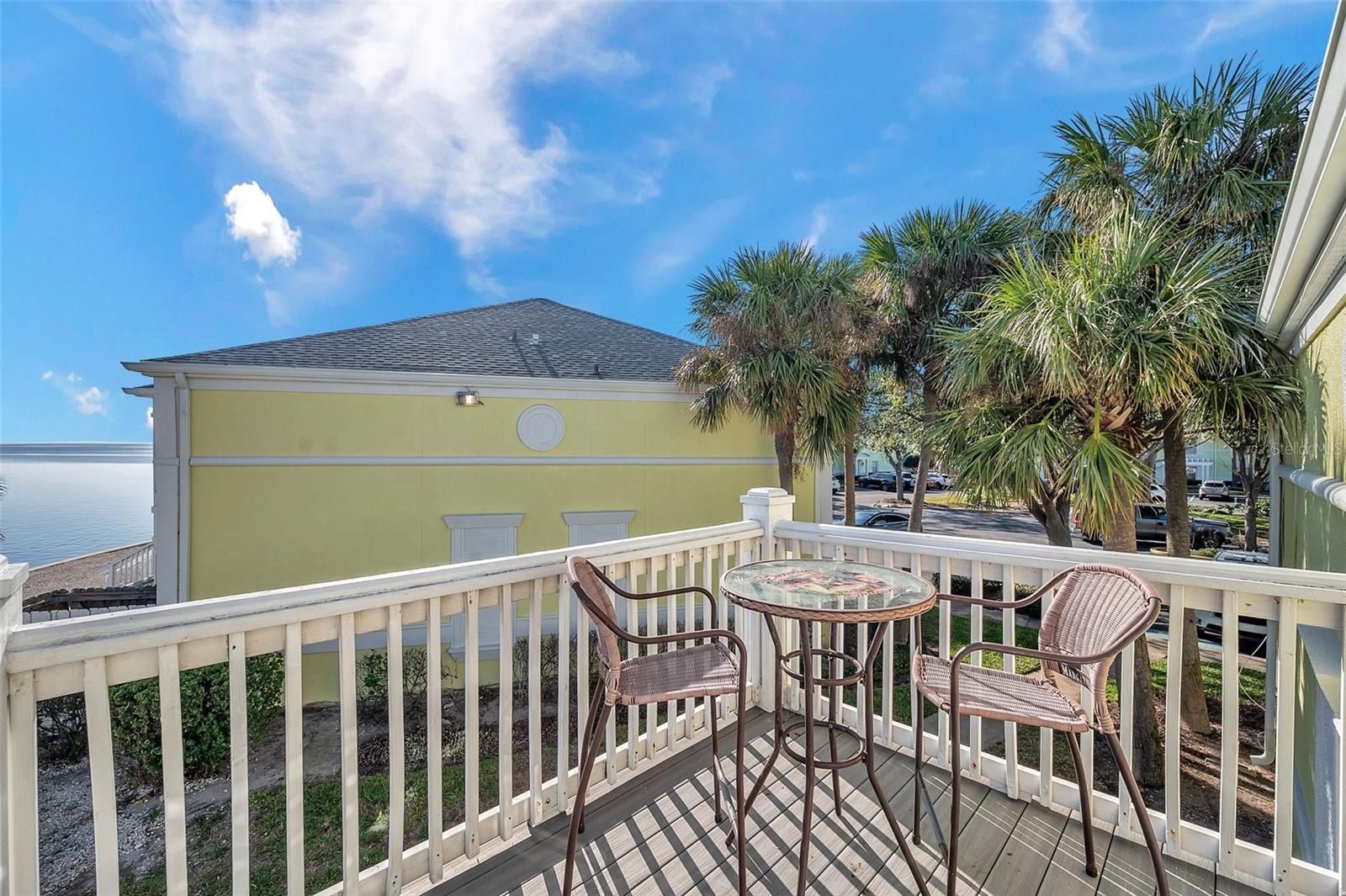 5240 COQUINA KEY DR SE #D, ST PETERSBURG, FL, 33705