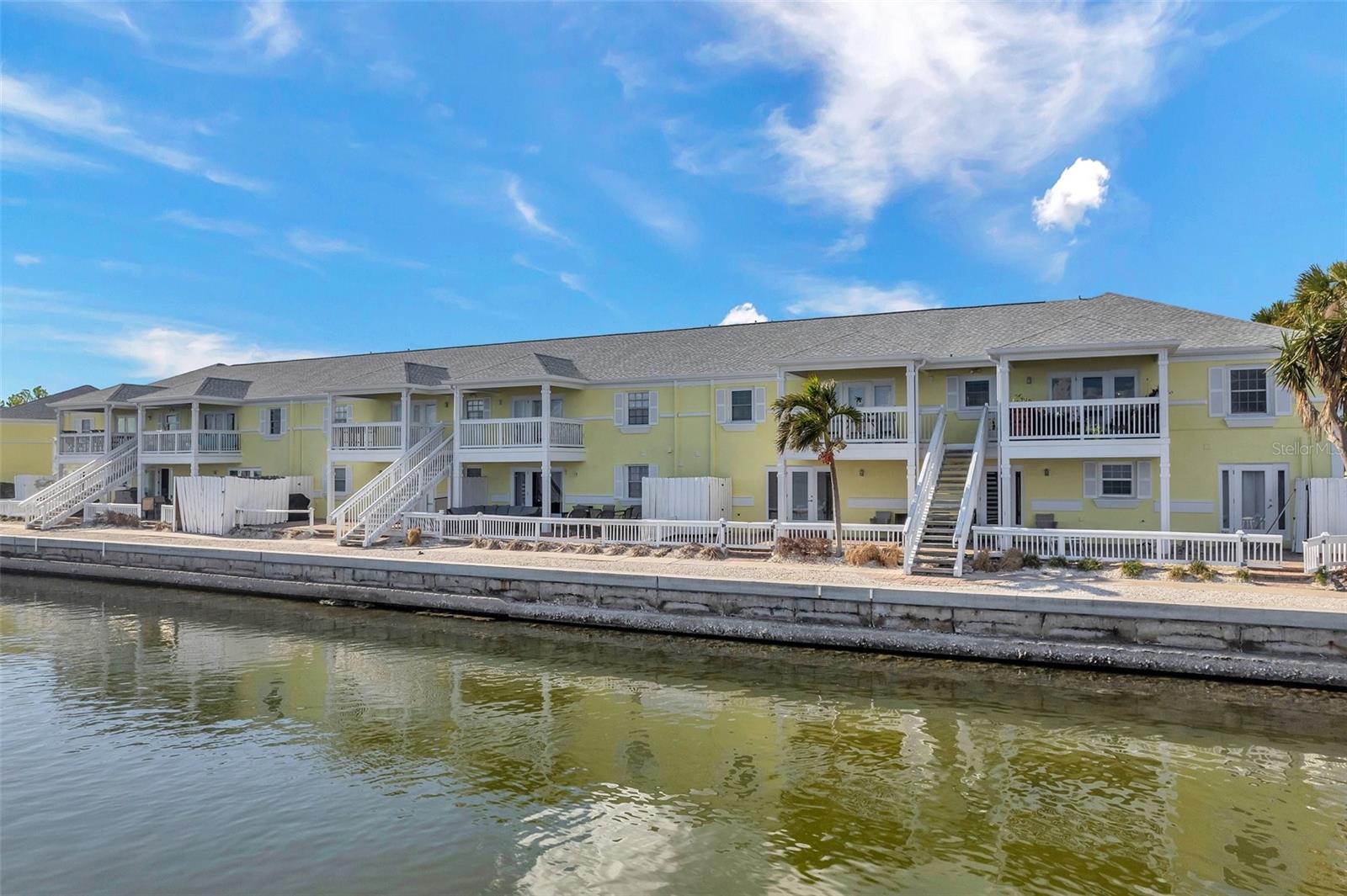 5240 COQUINA KEY DR SE #D, ST PETERSBURG, FL, 33705