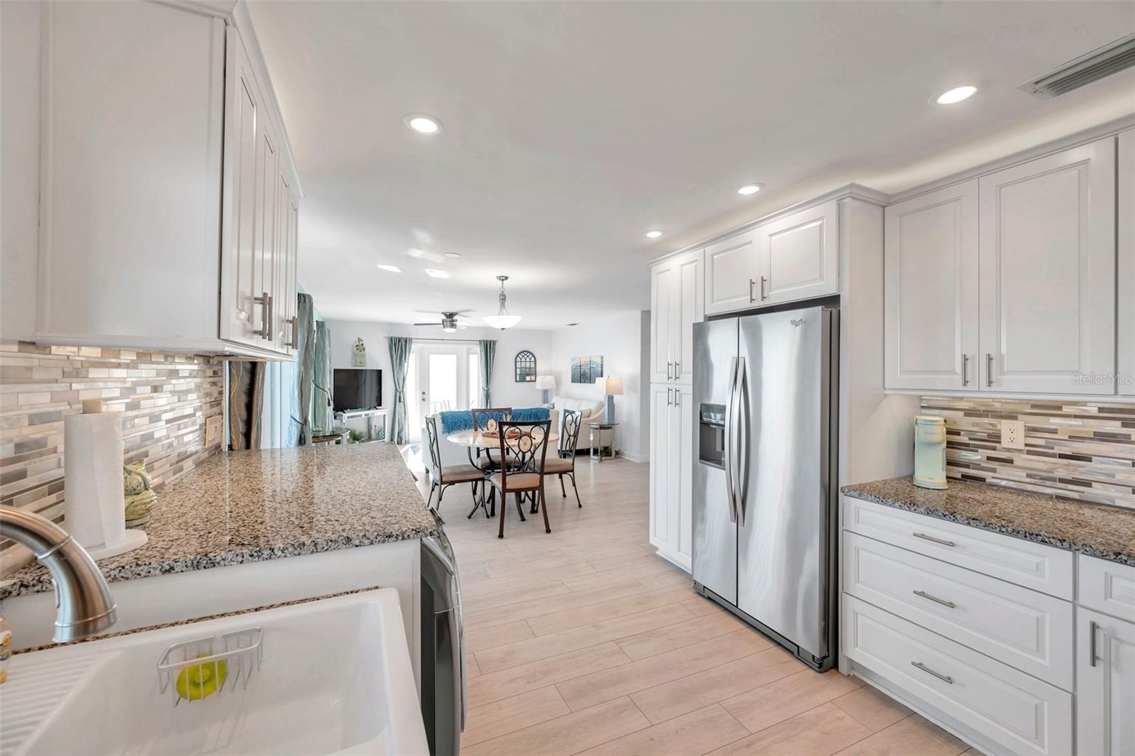 5240 COQUINA KEY DR SE #D, ST PETERSBURG, FL, 33705