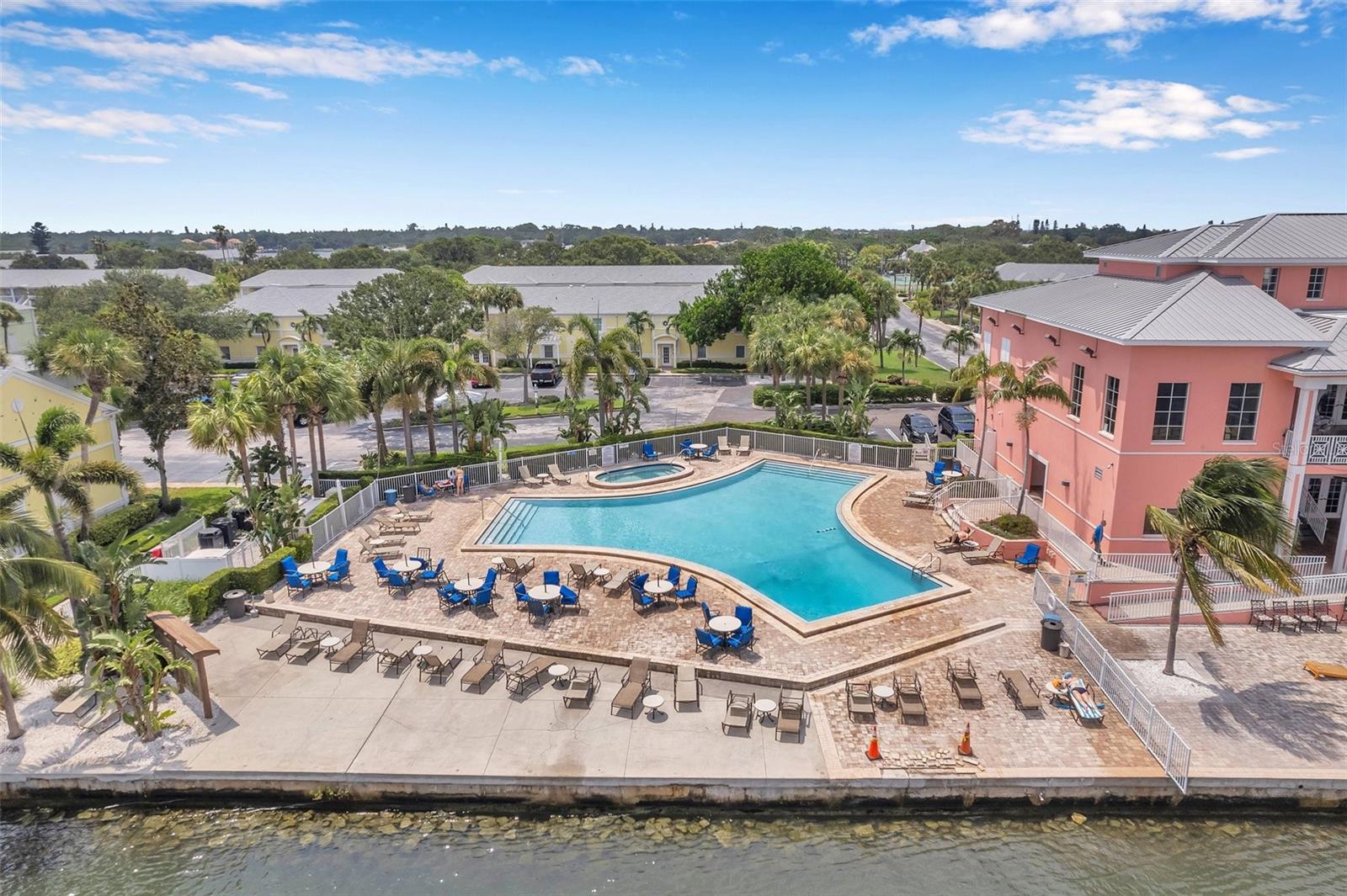 5240 COQUINA KEY DR SE #D, ST PETERSBURG, FL, 33705