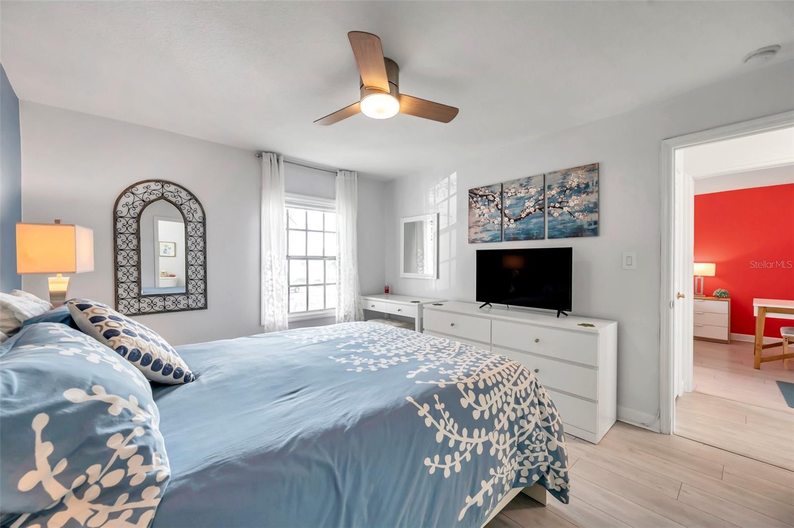5240 COQUINA KEY DR SE #D, ST PETERSBURG, FL, 33705