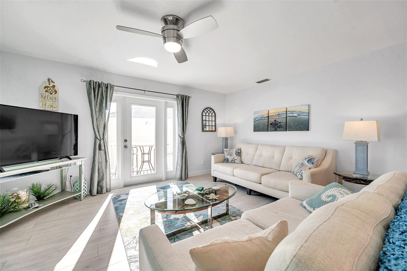 5240 COQUINA KEY DR SE #D, ST PETERSBURG, FL, 33705