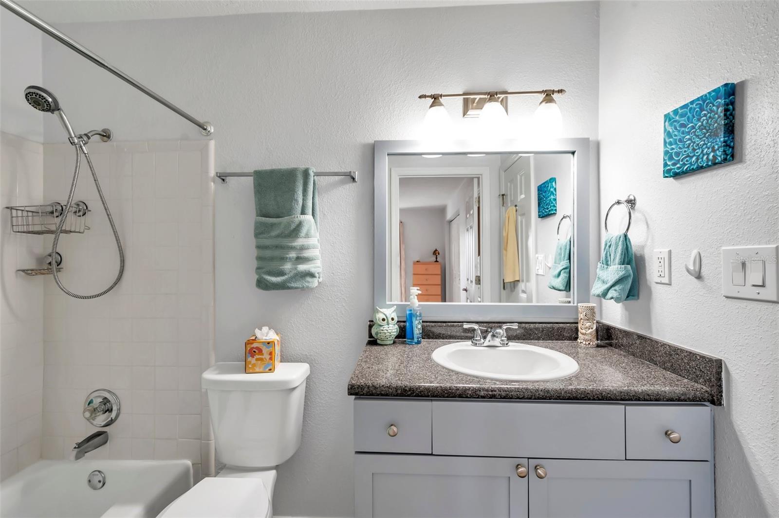 5240 COQUINA KEY DR SE #D, ST PETERSBURG, FL, 33705