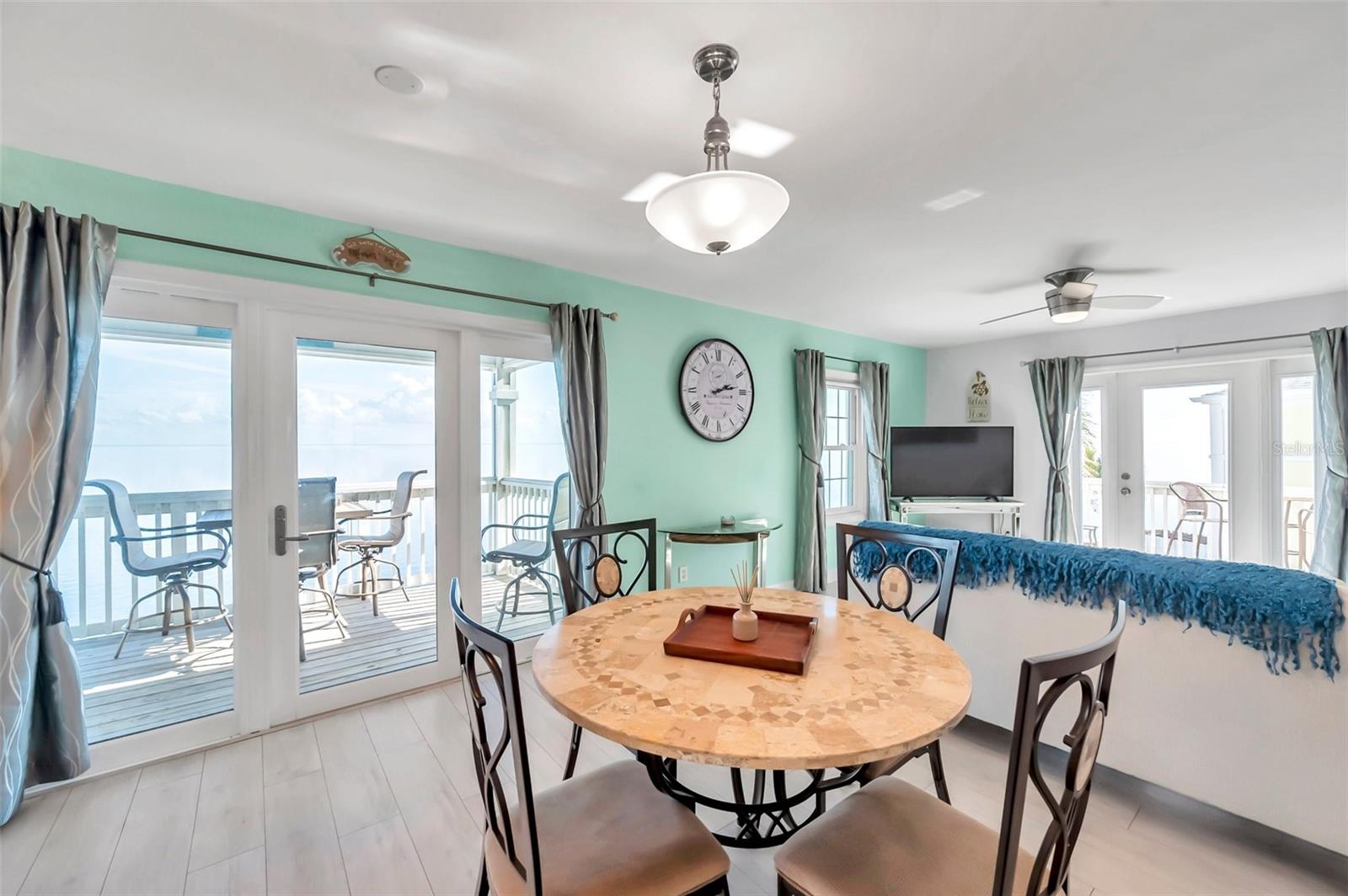 5240 COQUINA KEY DR SE #D, ST PETERSBURG, FL, 33705