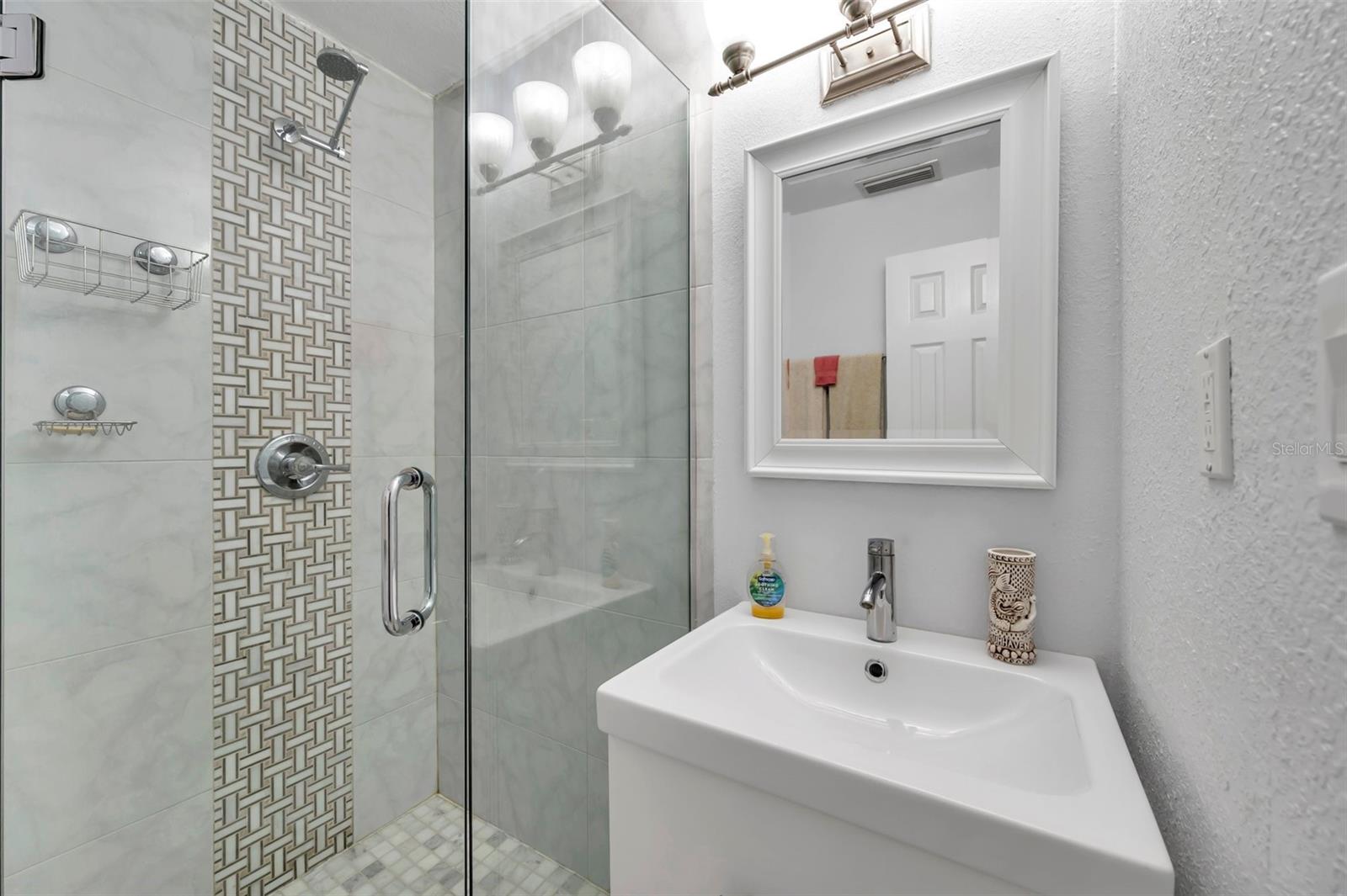 5240 COQUINA KEY DR SE #D, ST PETERSBURG, FL, 33705