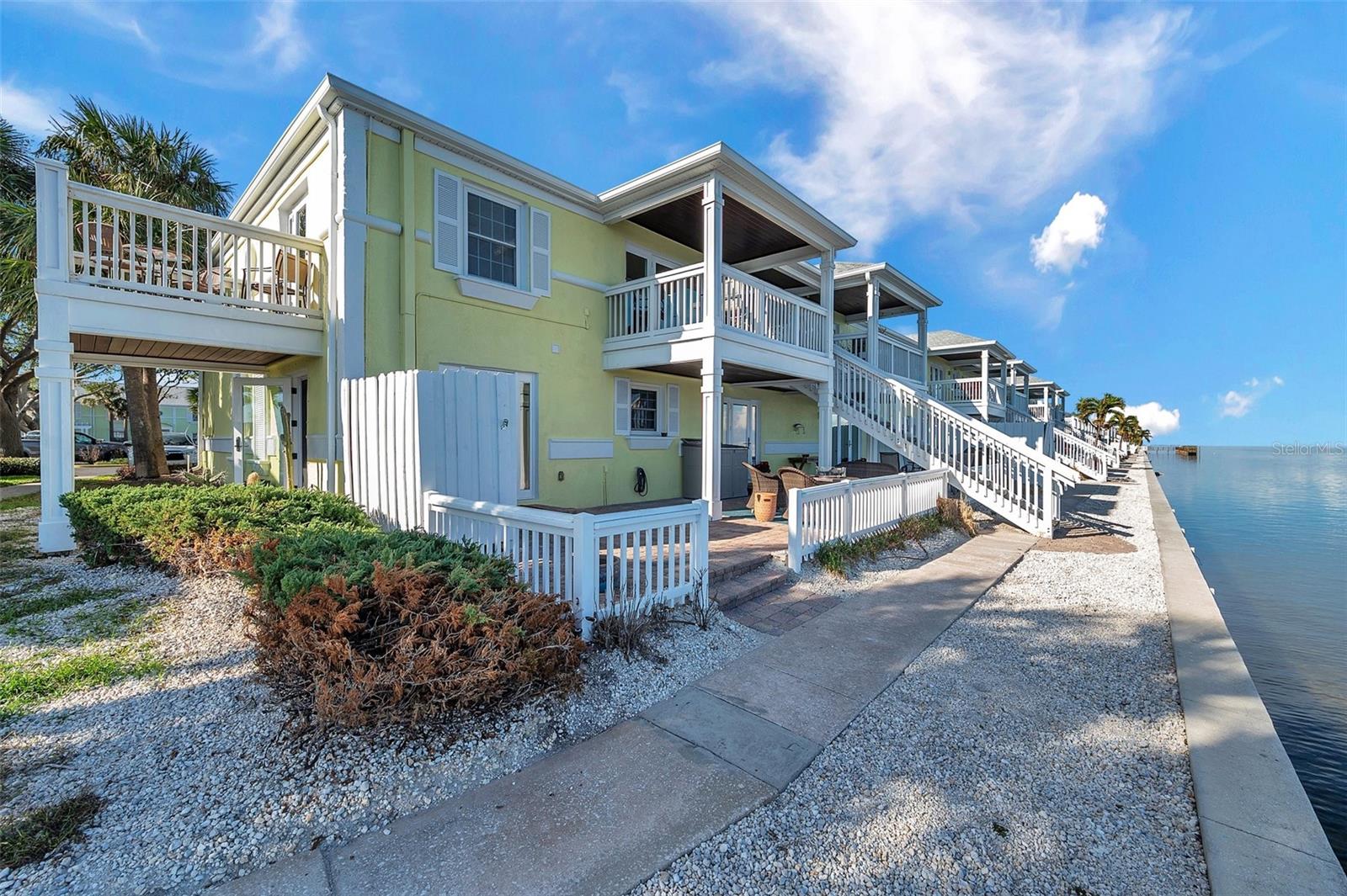 5240 COQUINA KEY DR SE #D, ST PETERSBURG, FL, 33705