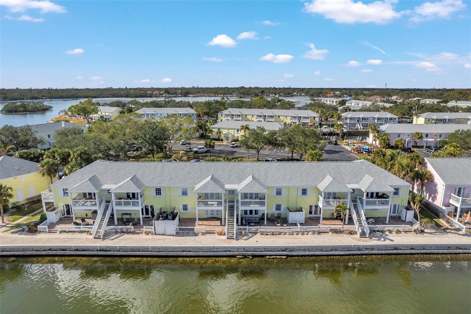 5240 COQUINA KEY DR SE #D, ST PETERSBURG, FL, 33705