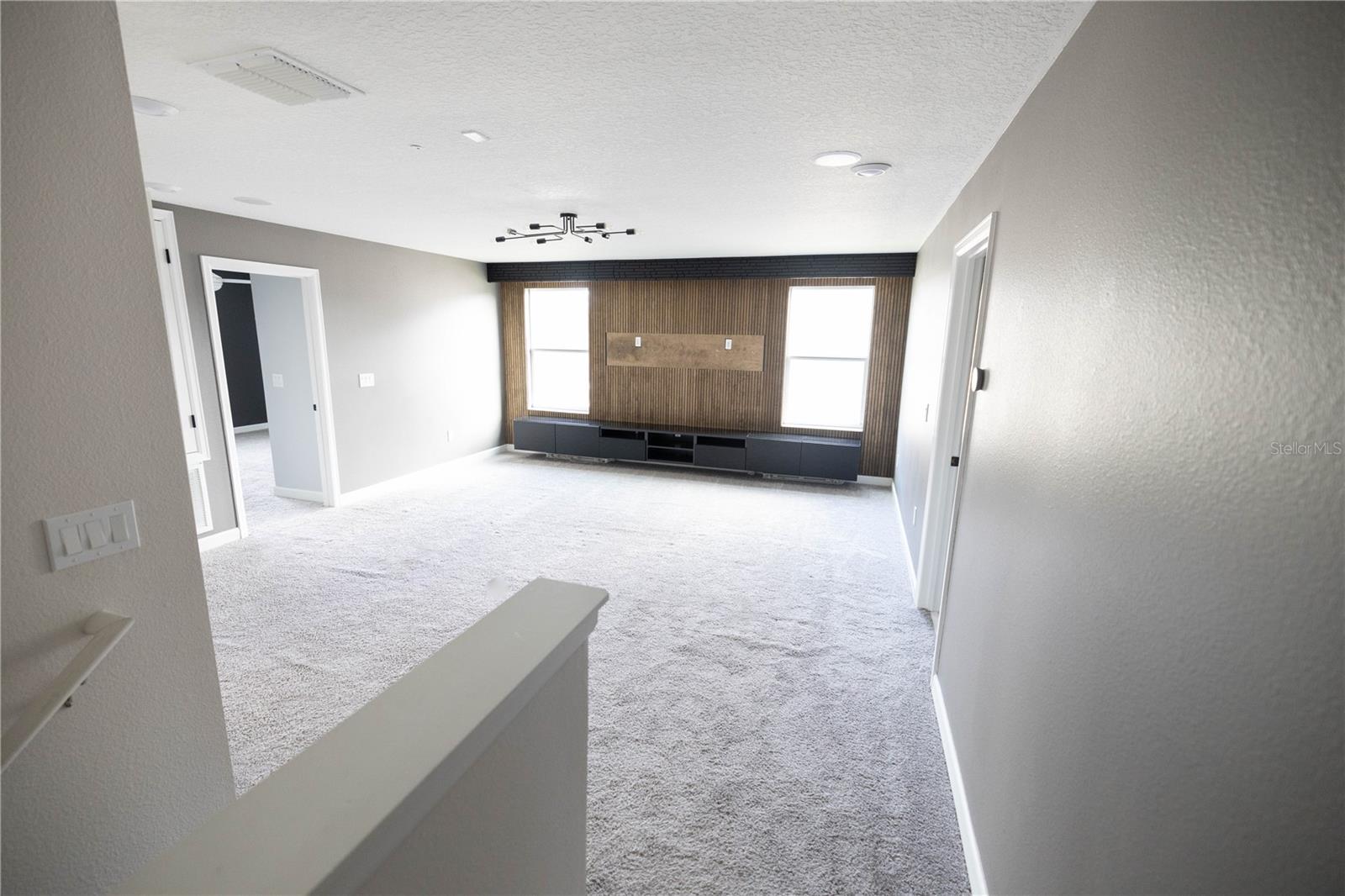 10330 LOVEGRASS LN, ORLANDO, FL, 32832